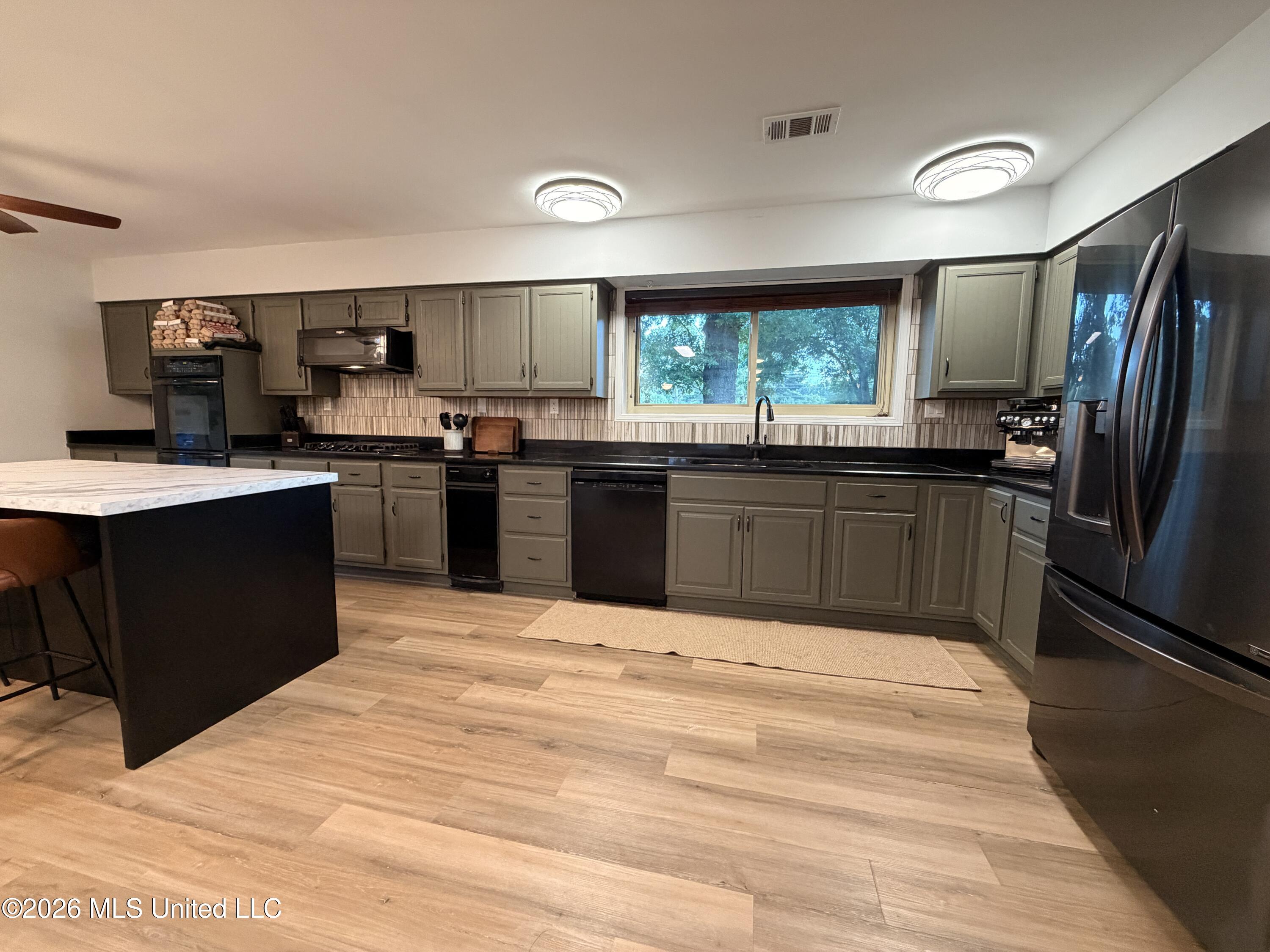 4480 Douglas Drive Property Photo 27