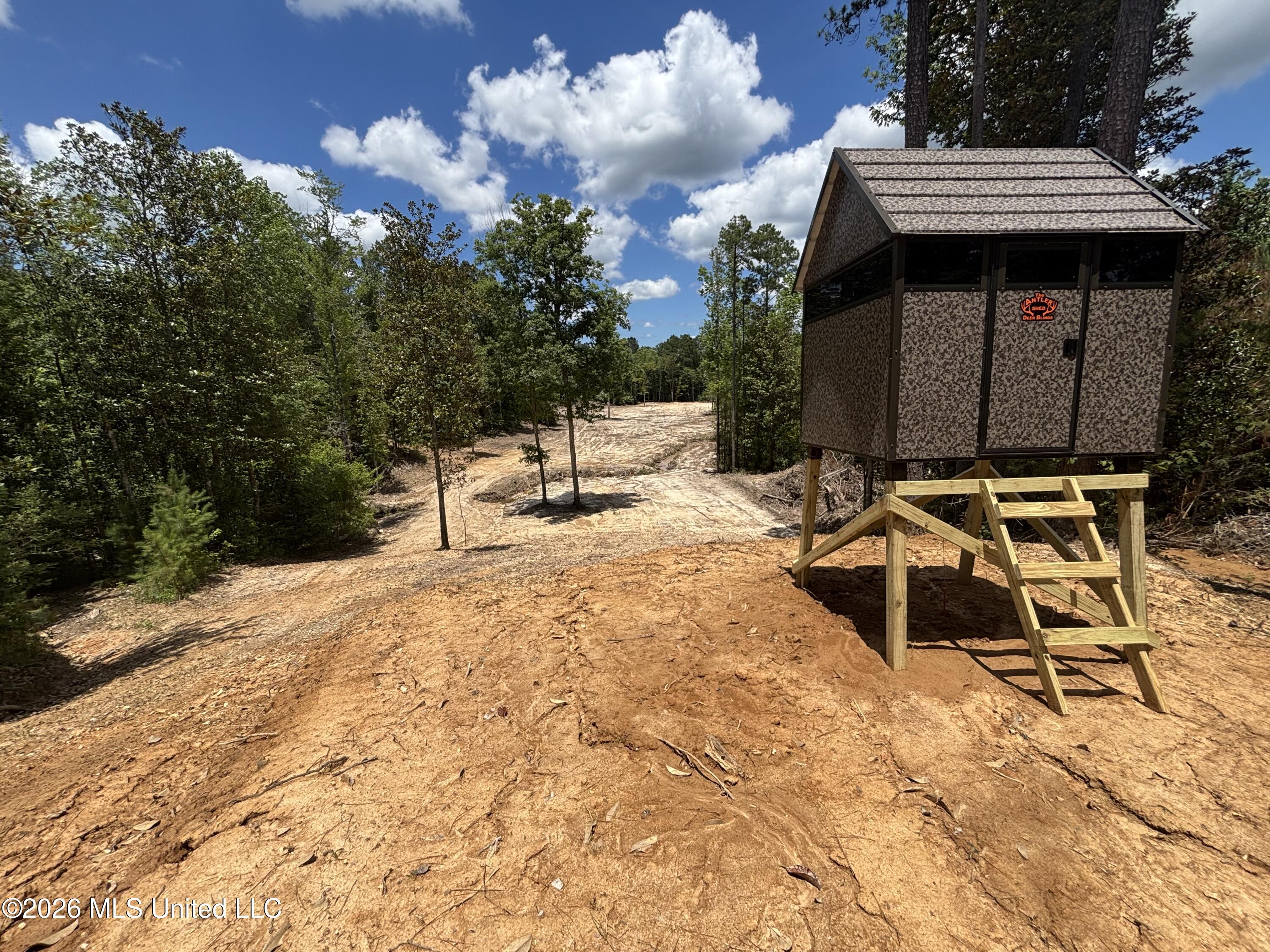 Stump Road Property Photo 3