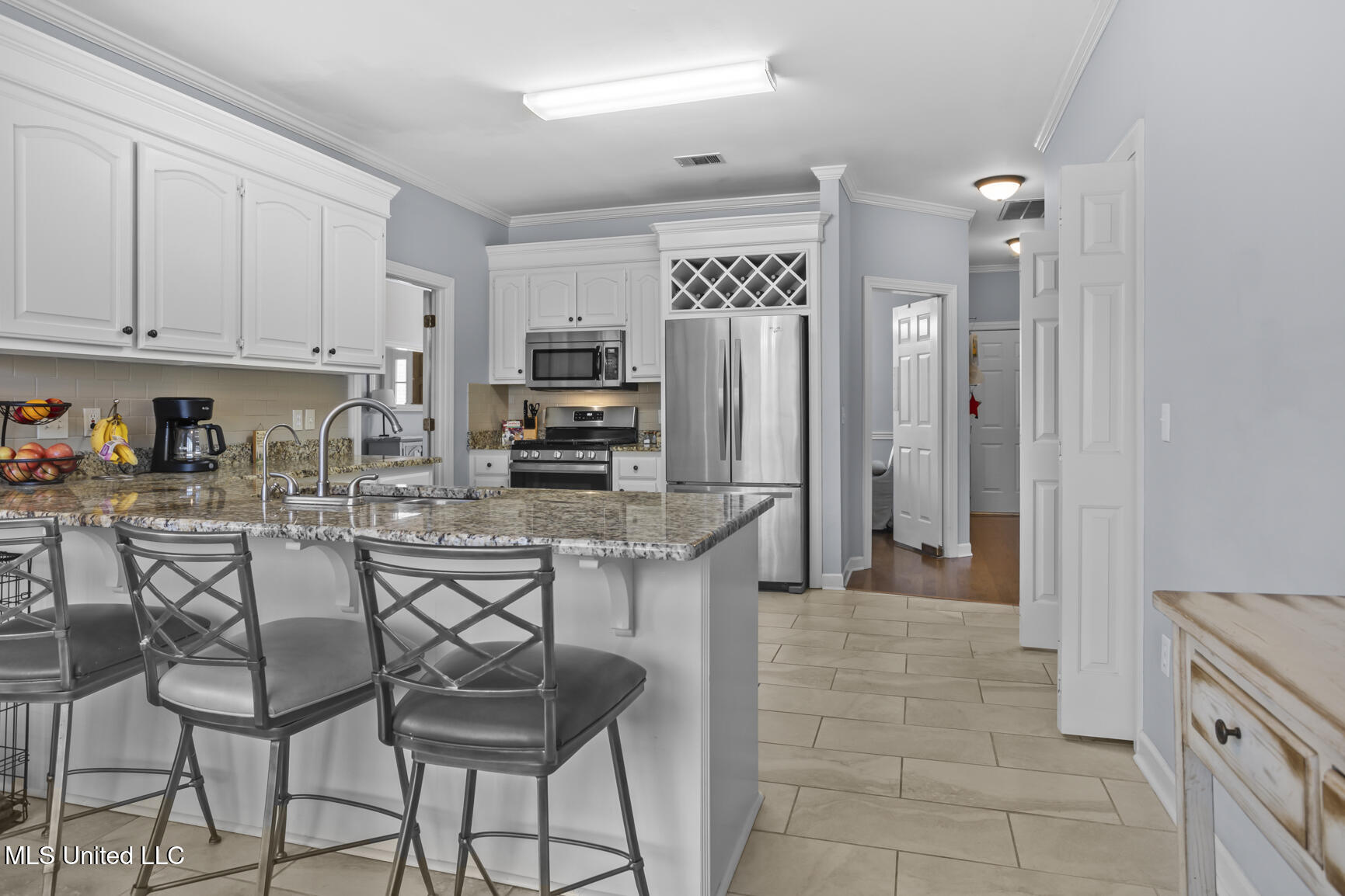 106 Brittany Way Property Photo 10