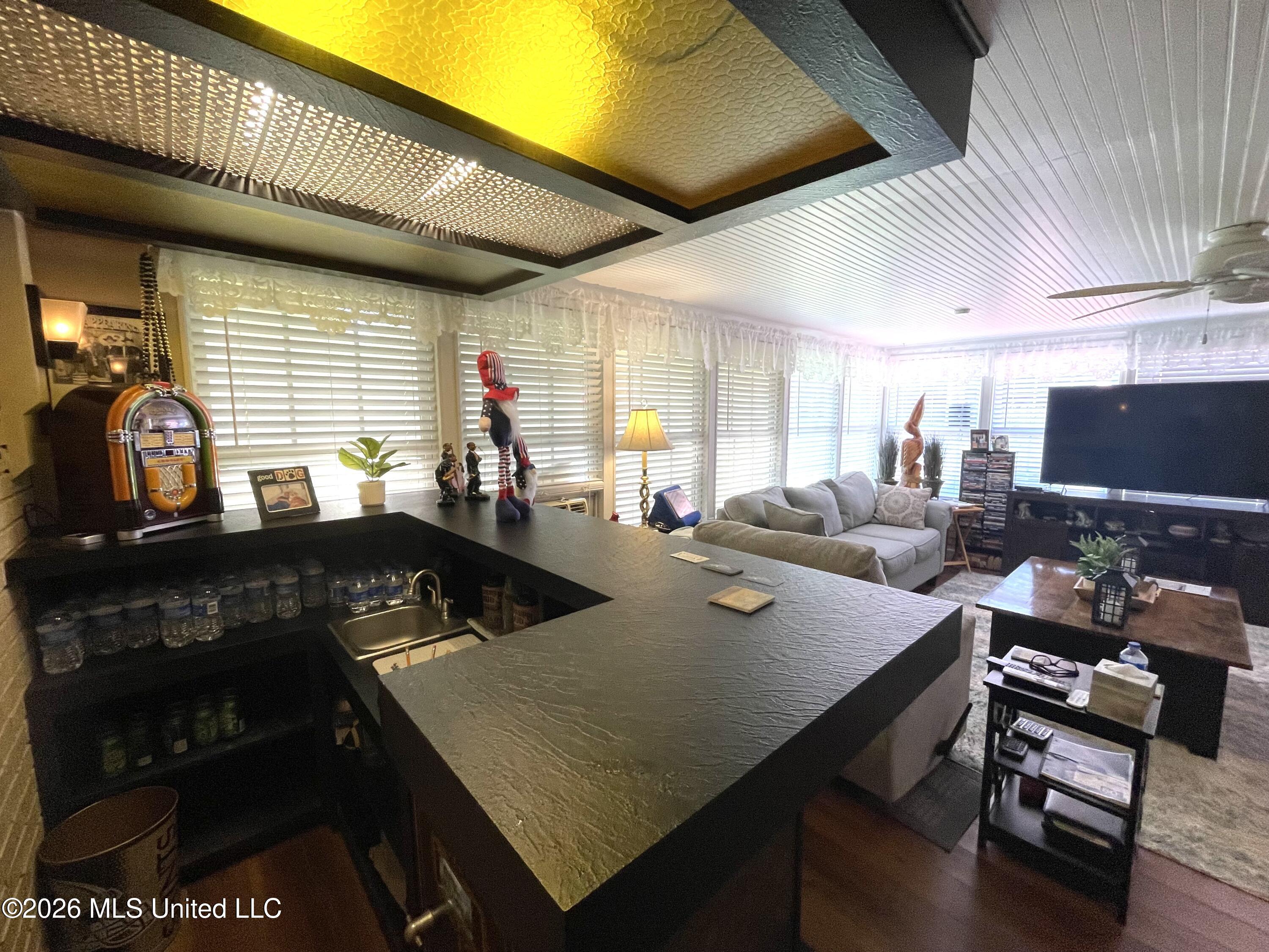 325 Westview Drive Property Photo 11