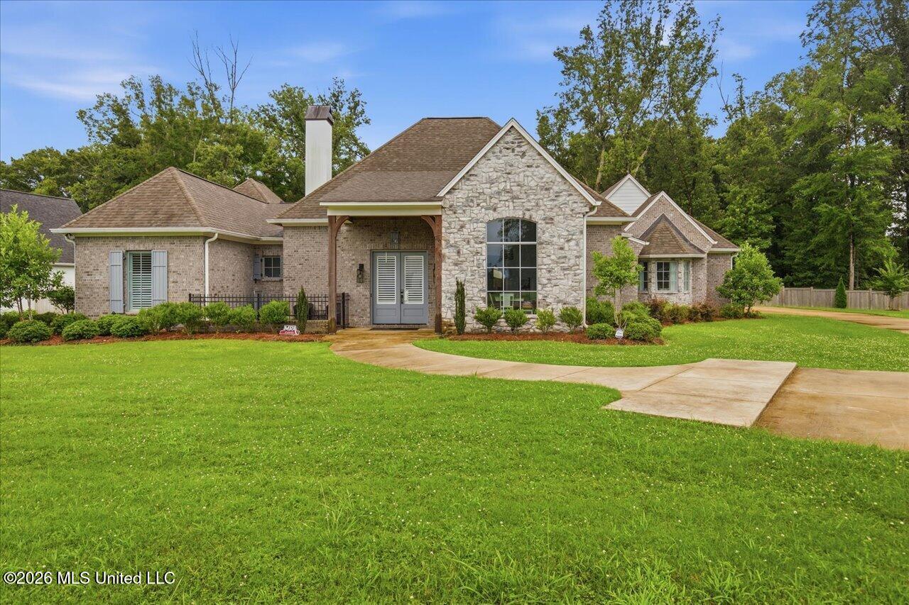 201 Ashworth Circle Property Photo 1