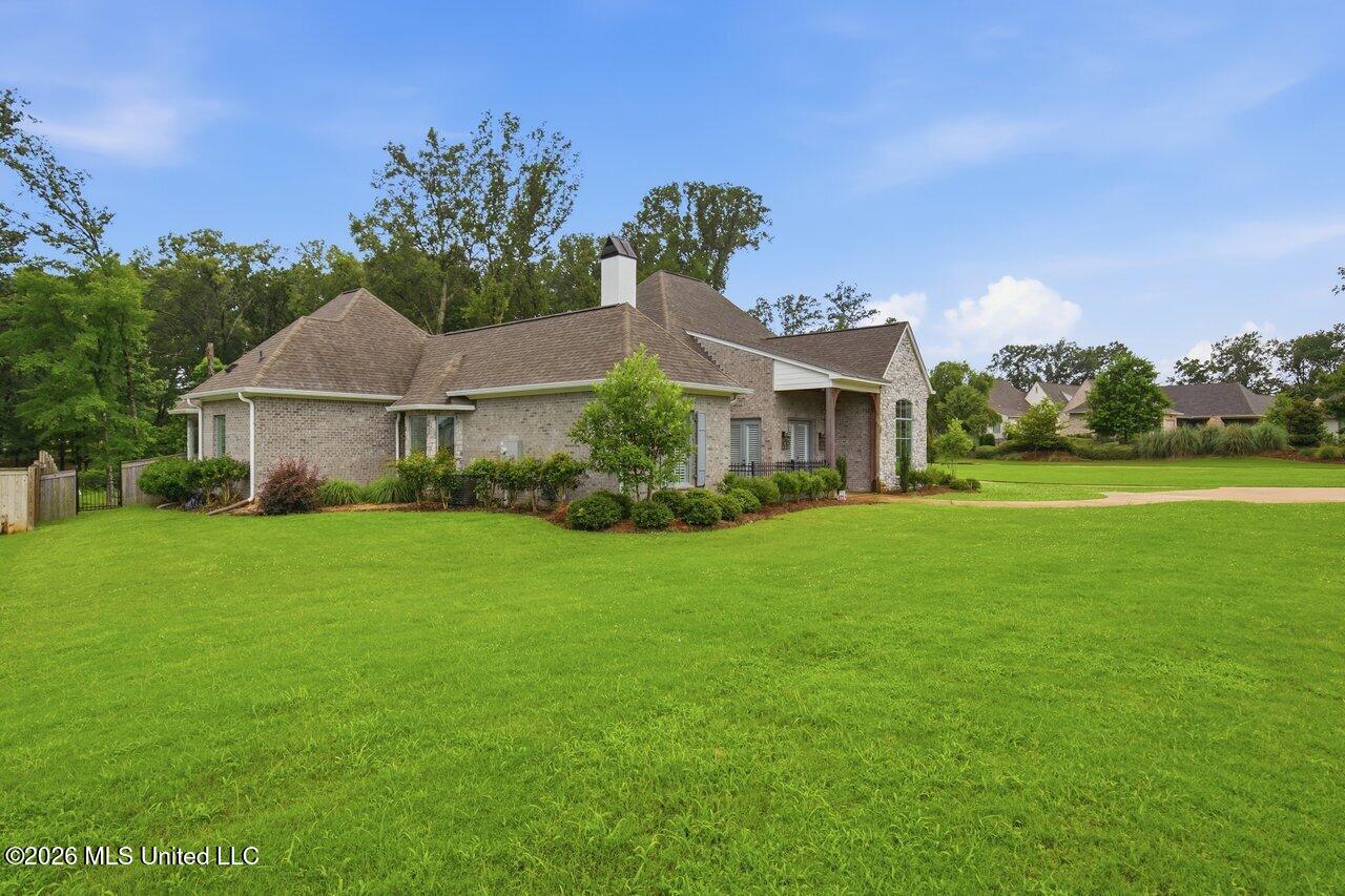 201 Ashworth Circle Property Photo 3