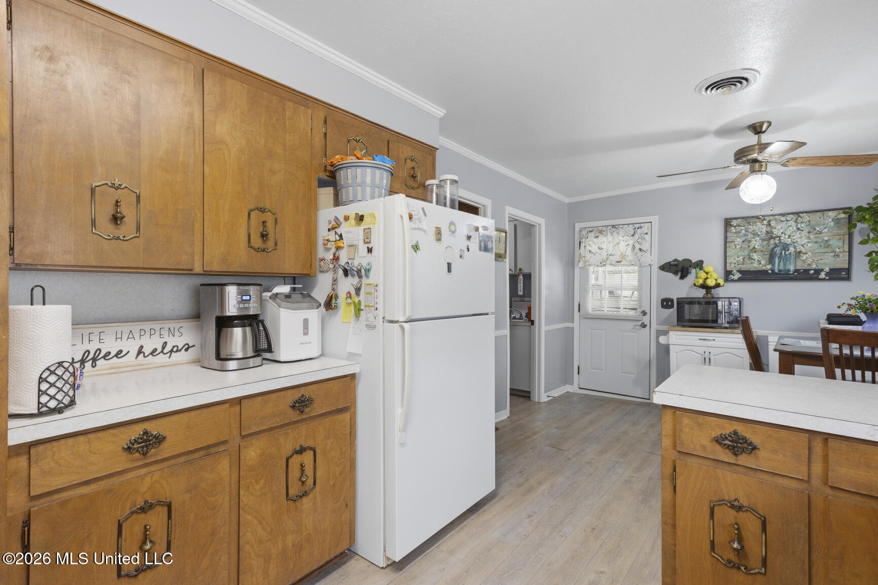 1210 Huntcliff Way Property Photo 11