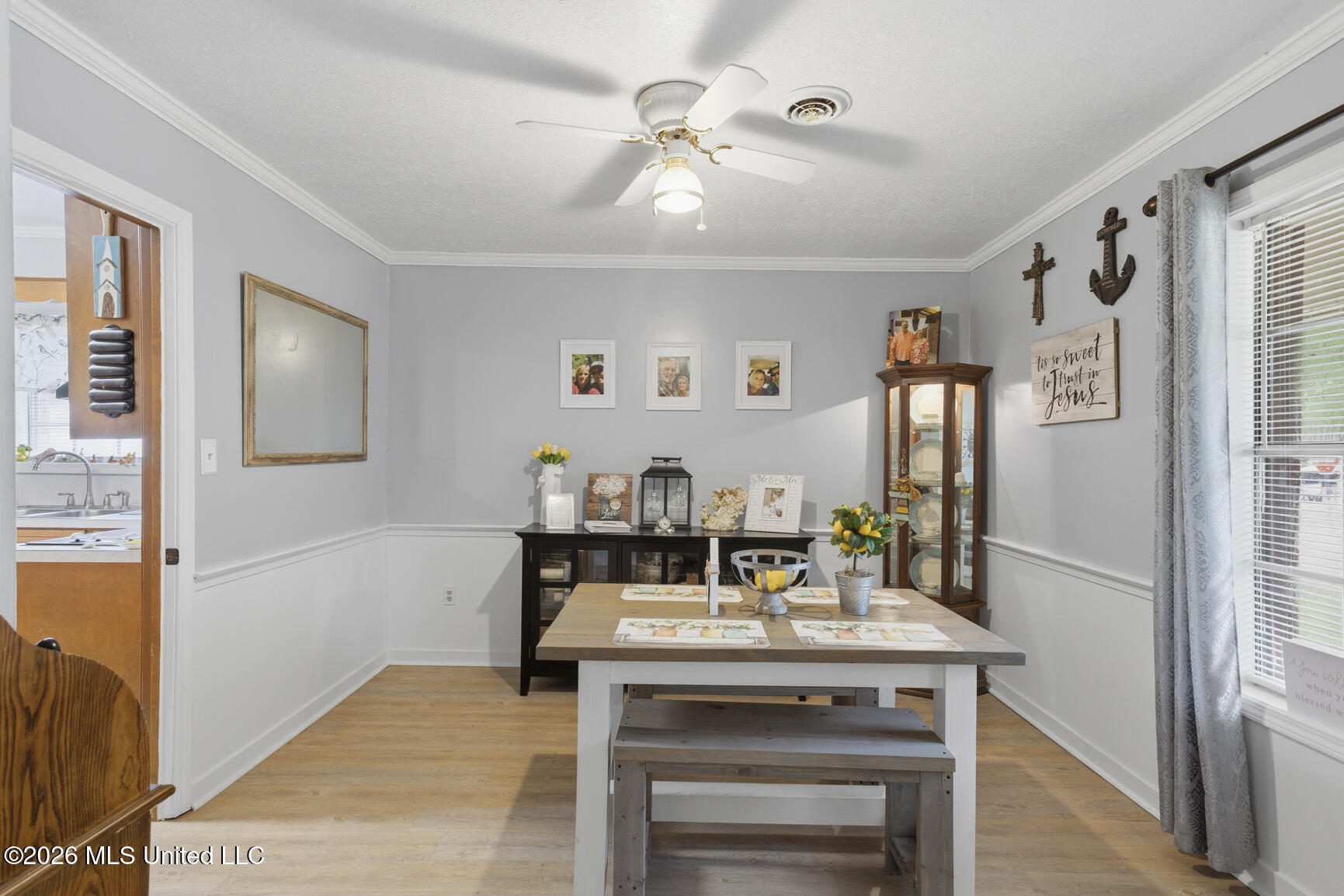 1210 Huntcliff Way Property Photo 17
