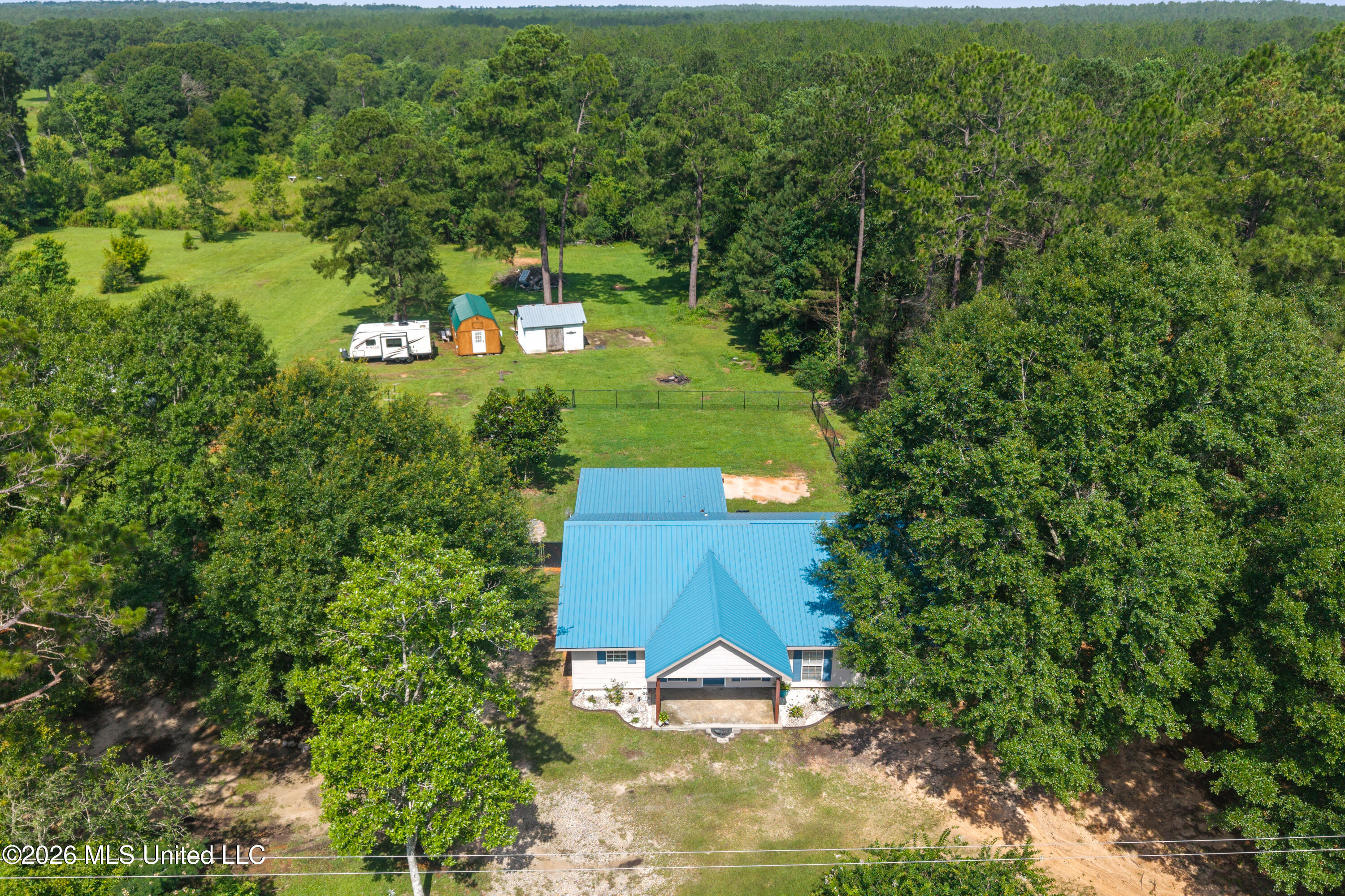 22367 Highway 603 Property Photo 3