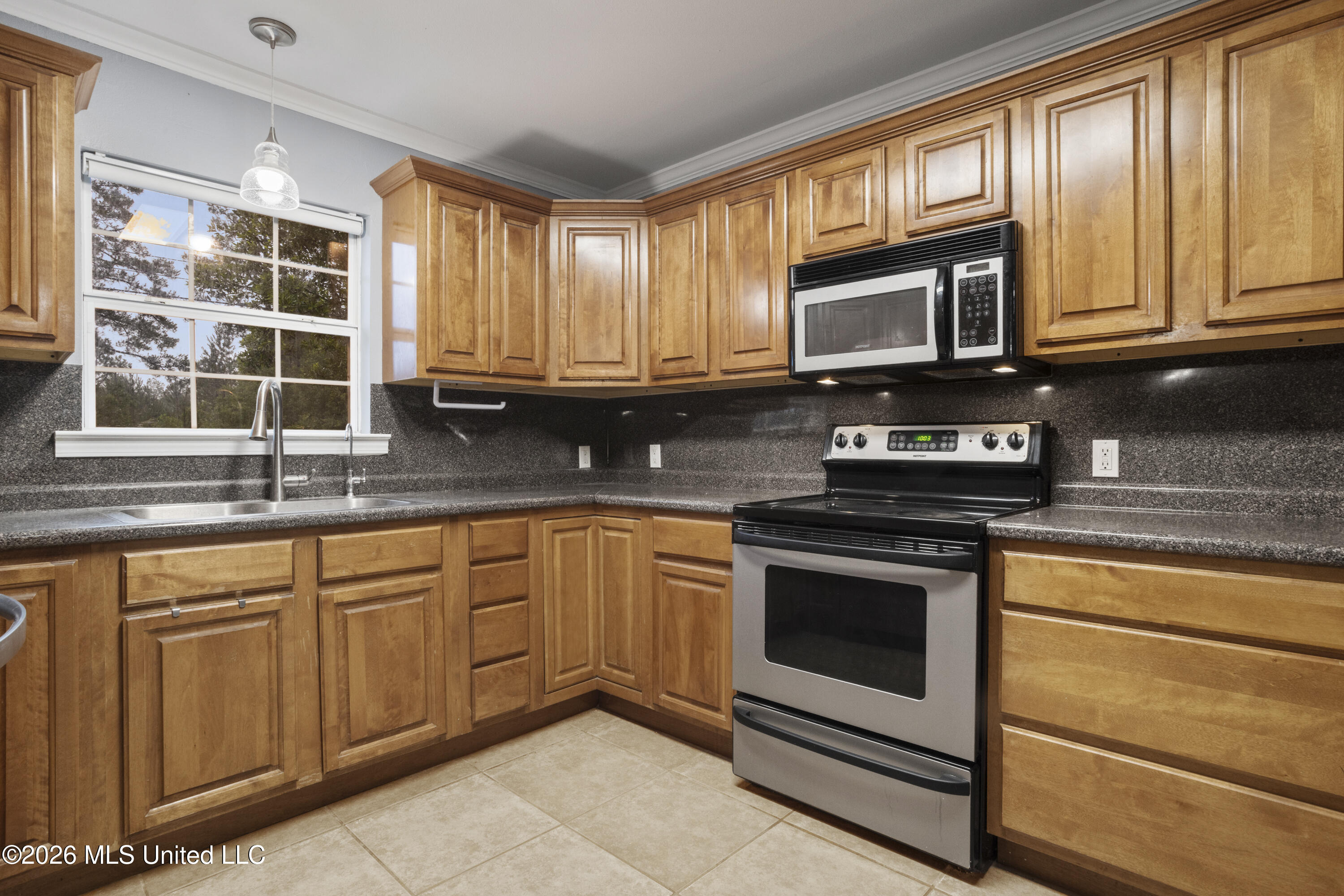 22367 Highway 603 Property Photo 8