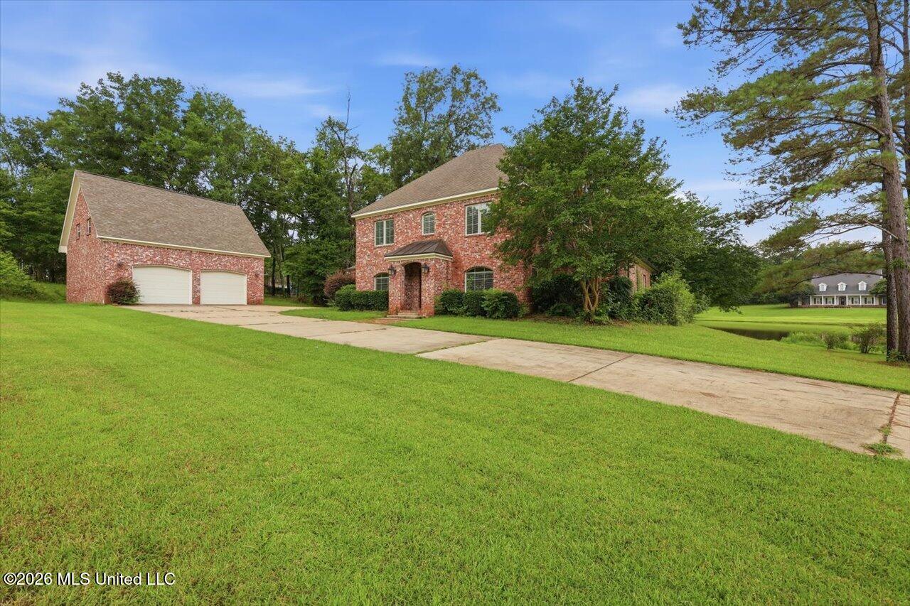 130 Bellemeade Drive Property Photo 4