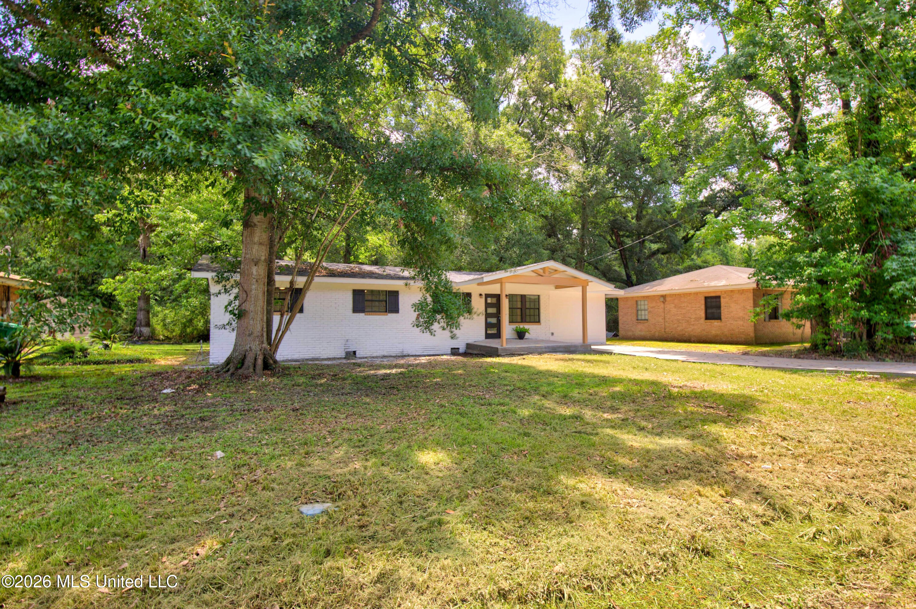 839 Herrin Drive Property Photo 4