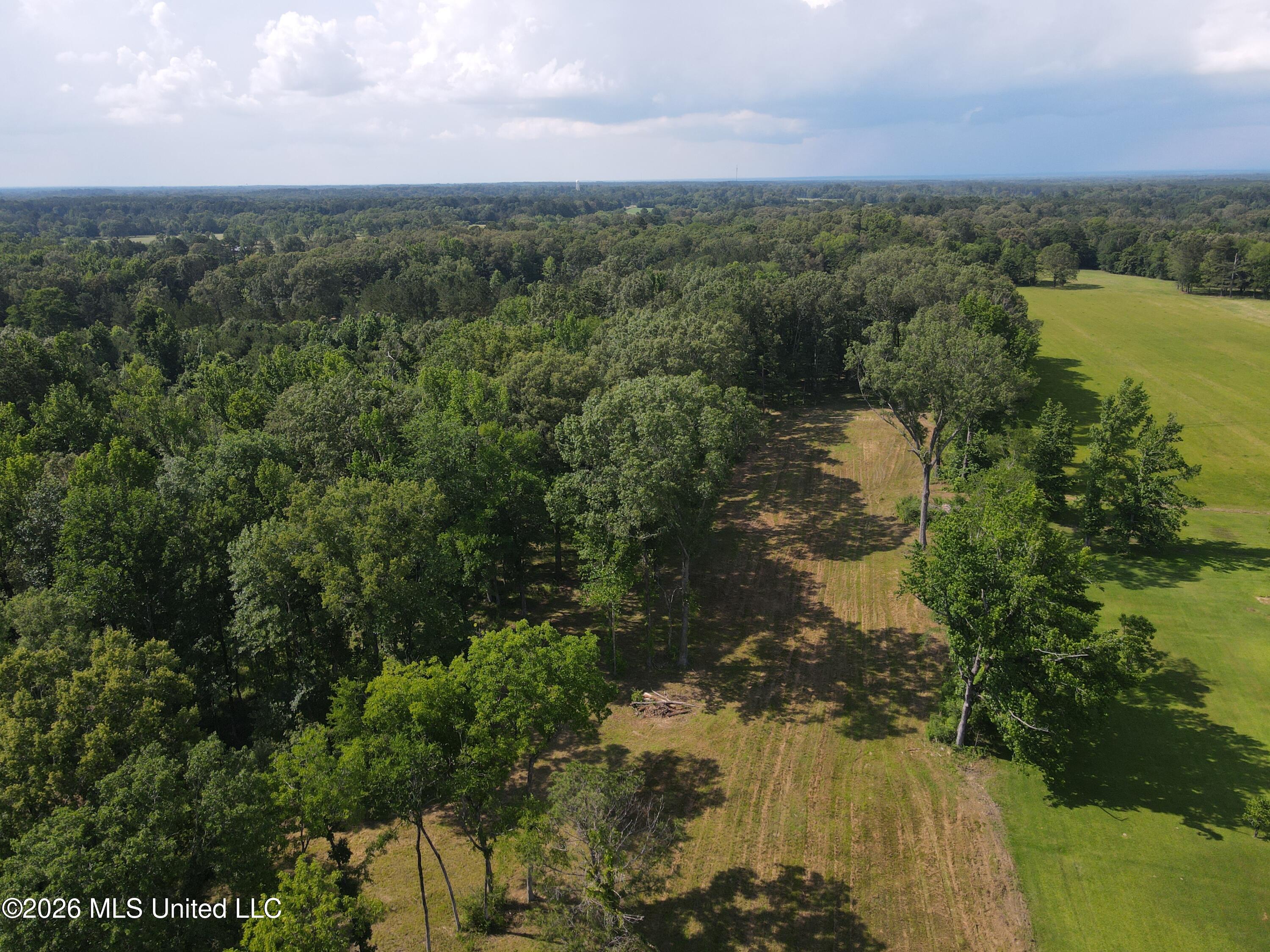 512 Ratliff Ferry Property Photo 1
