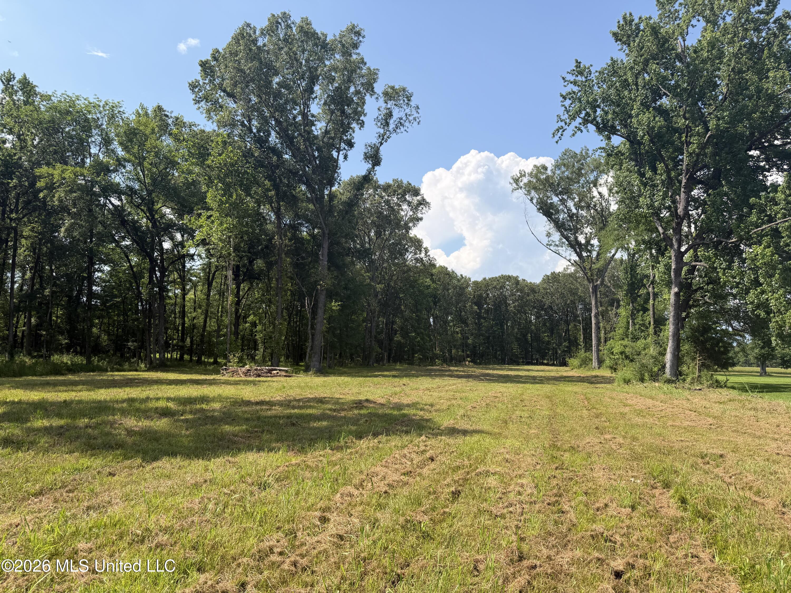 512 Ratliff Ferry Property Photo 2