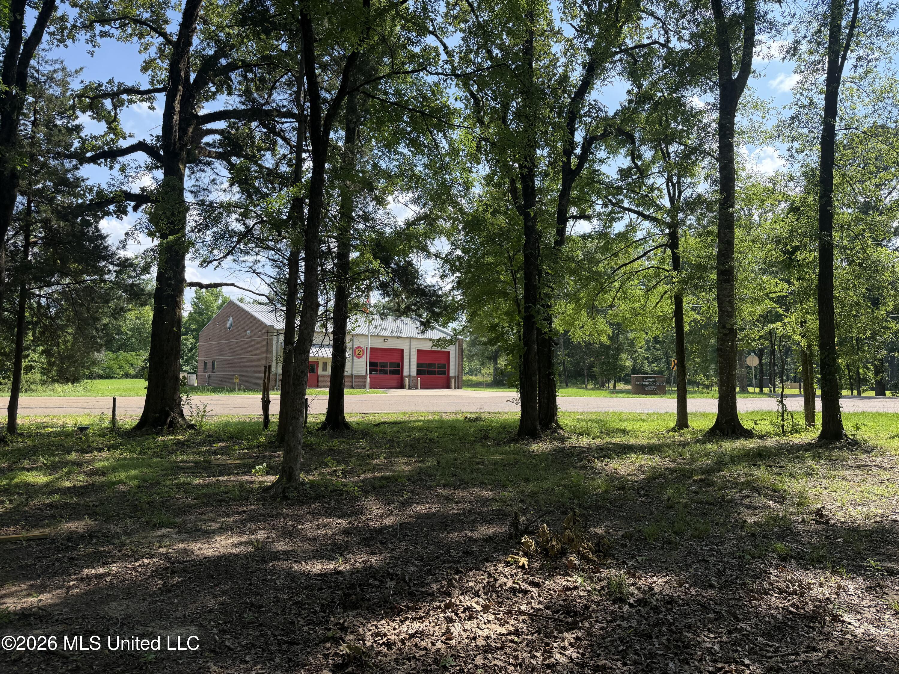 512 Ratliff Ferry Property Photo 8