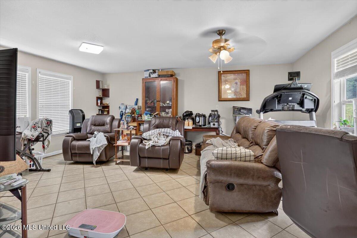4668 Central Academy Road Property Photo 7