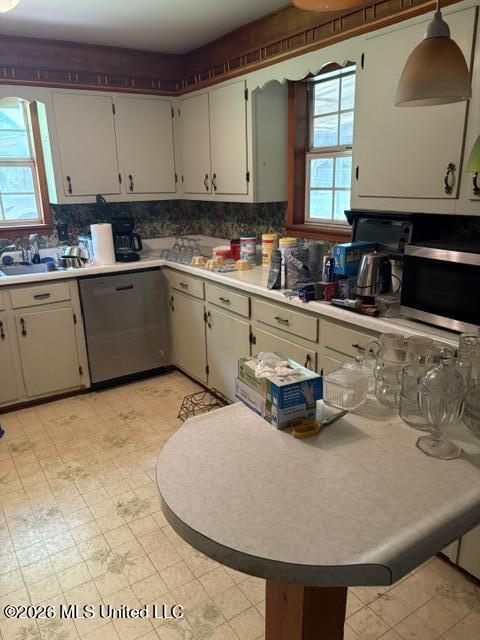 2914 S Highway 7 Property Photo 6