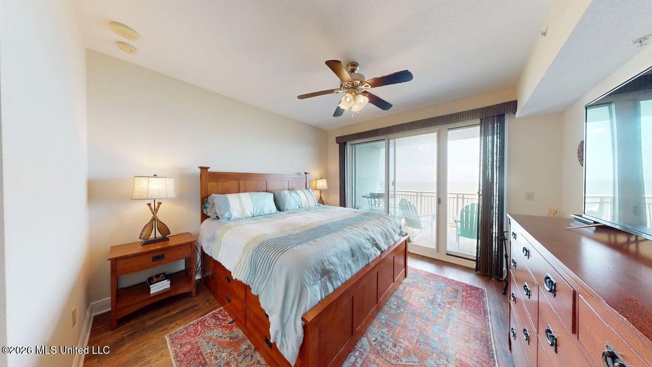 2228 Beach Drive Property Photo 12