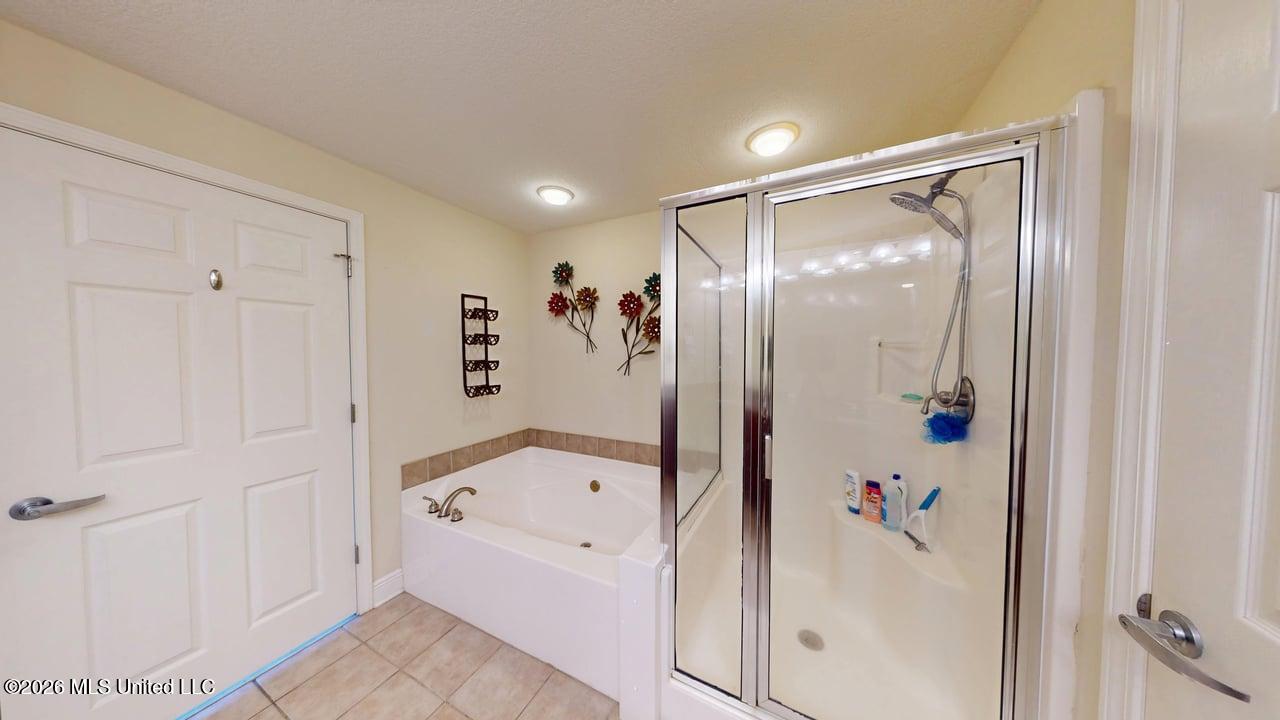 2228 Beach Drive Property Photo 16