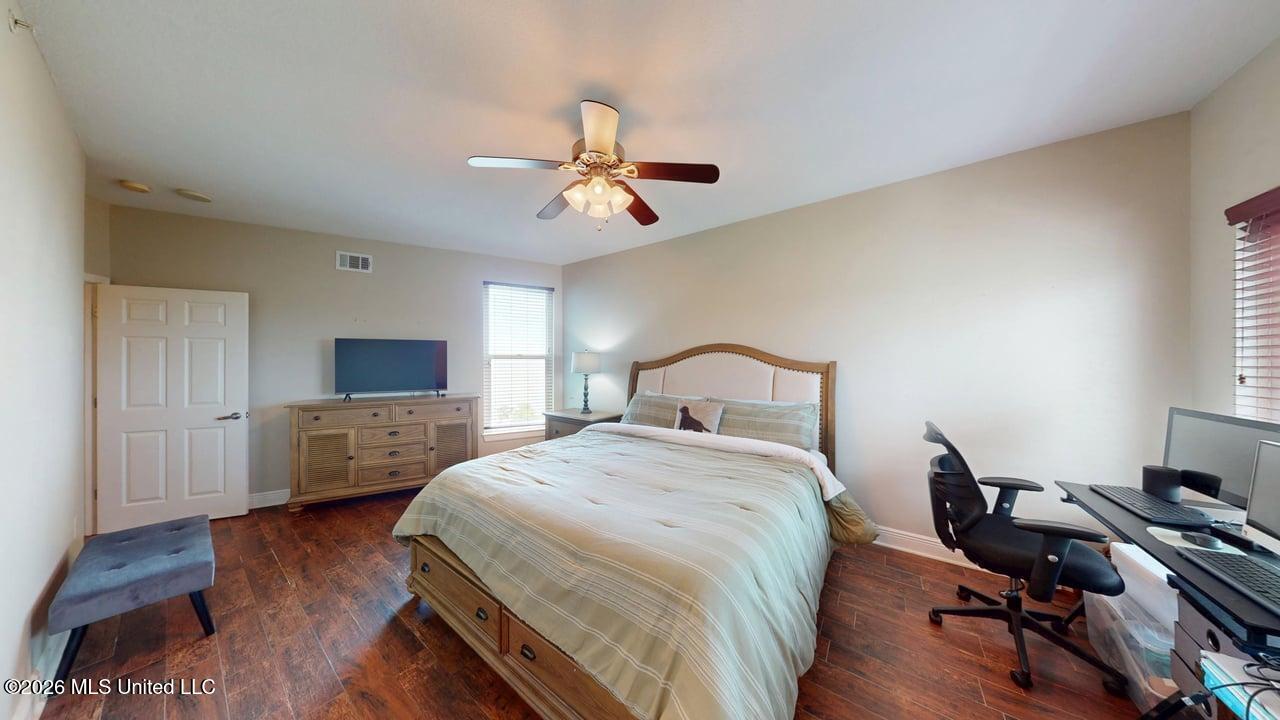 2228 Beach Drive Property Photo 18