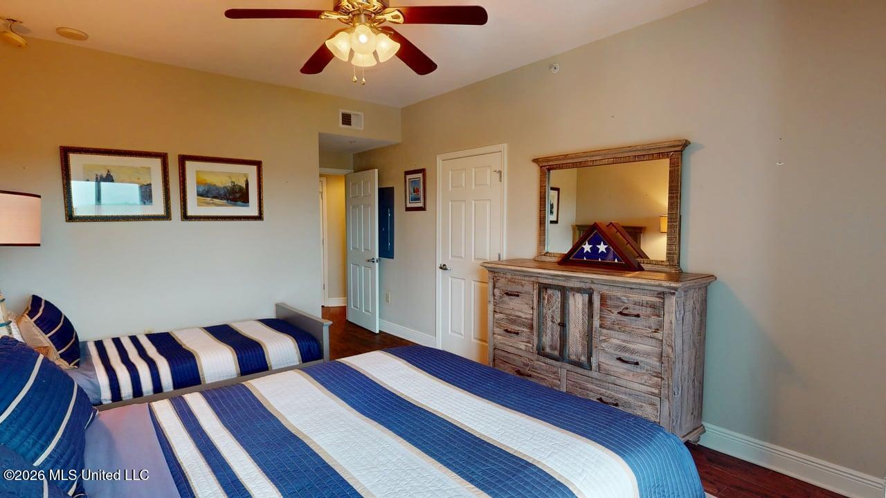 2228 Beach Drive Property Photo 21