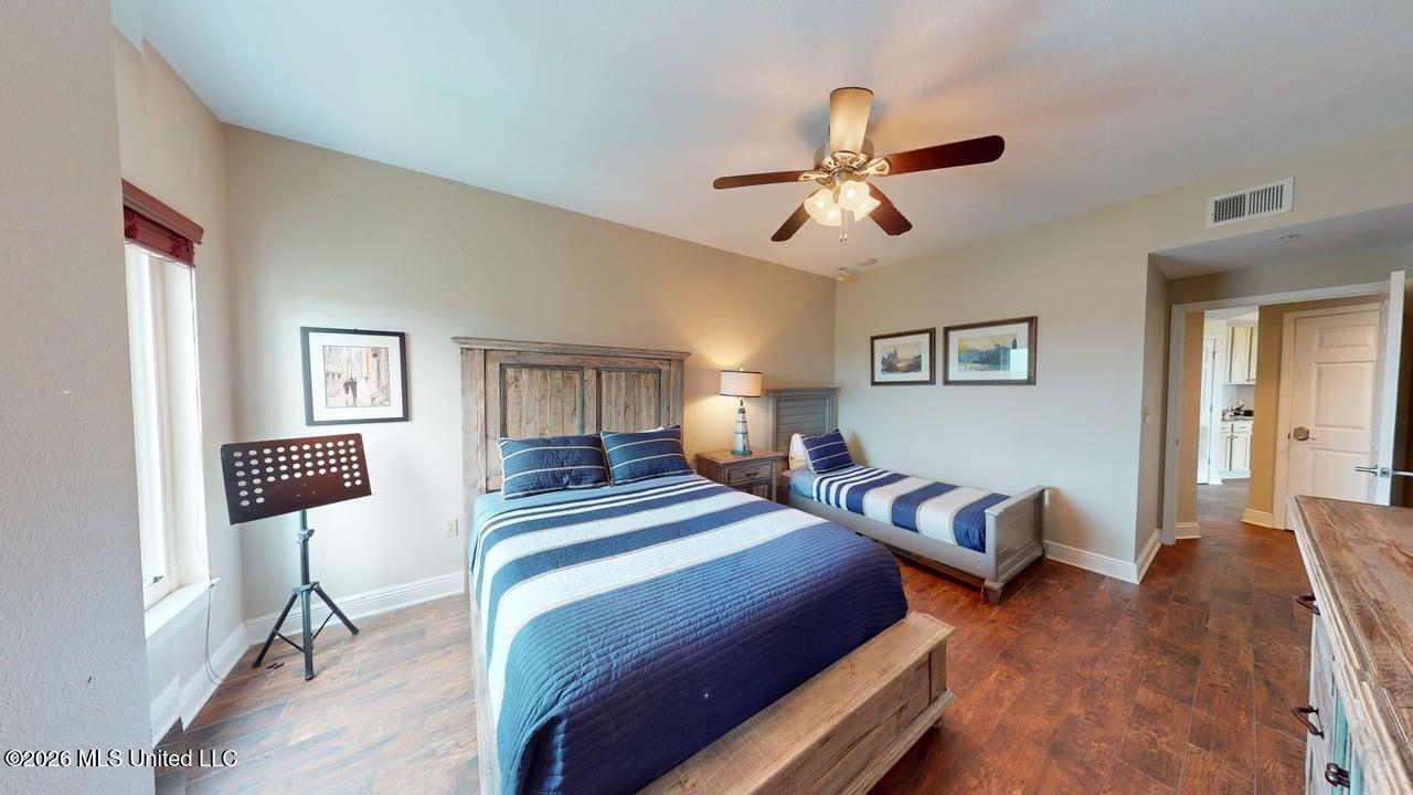 2228 Beach Drive Property Photo 22