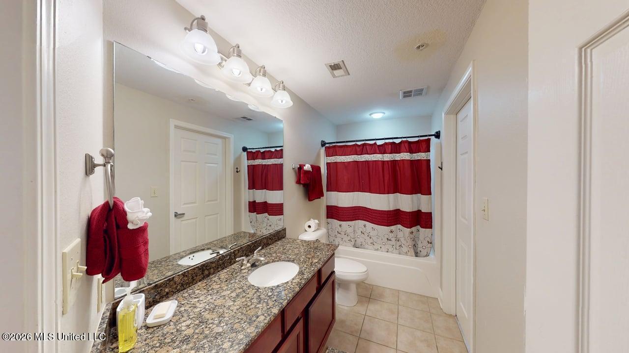 2228 Beach Drive Property Photo 23