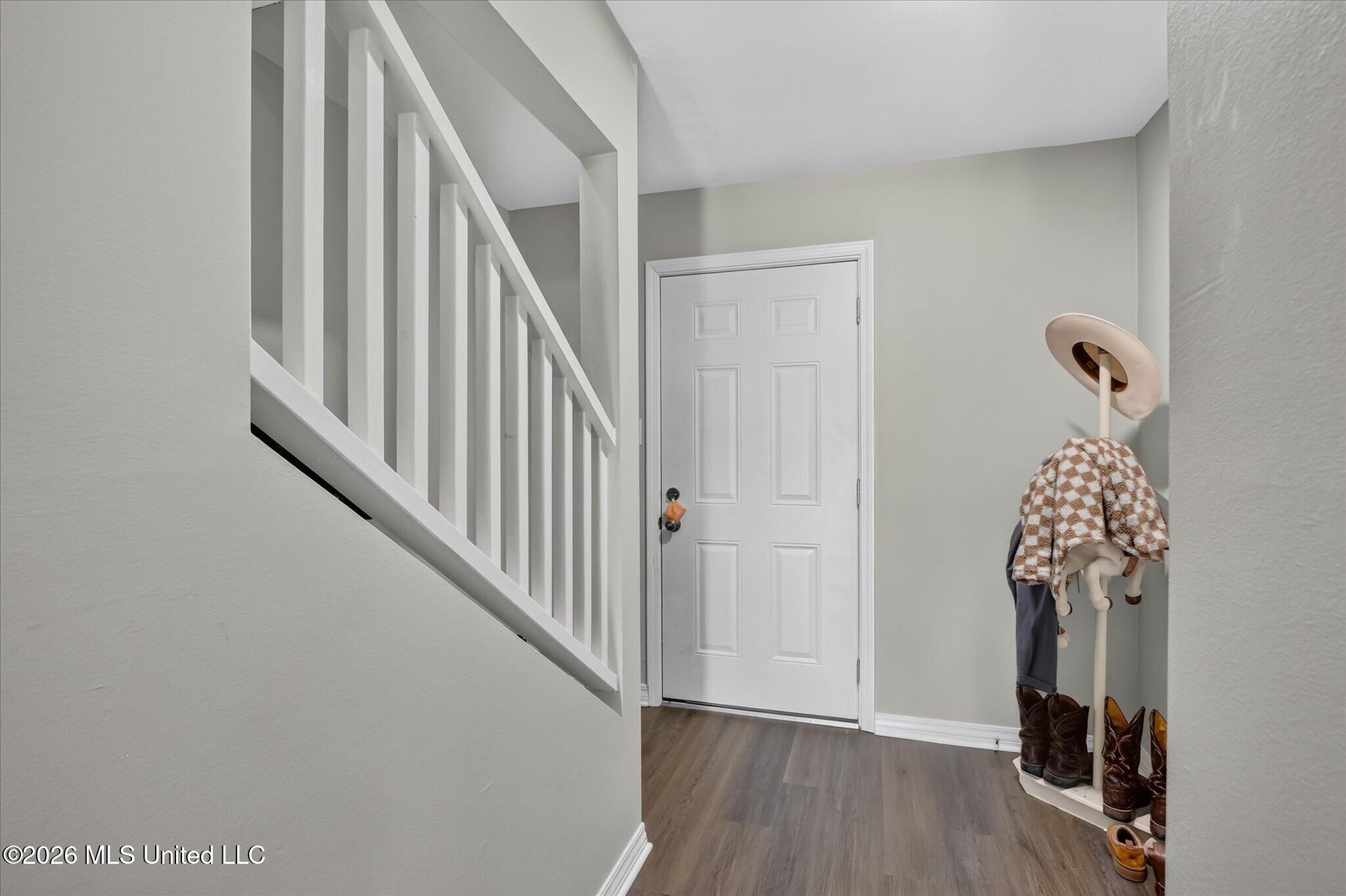 225 Highpoint Drive Property Photo 3
