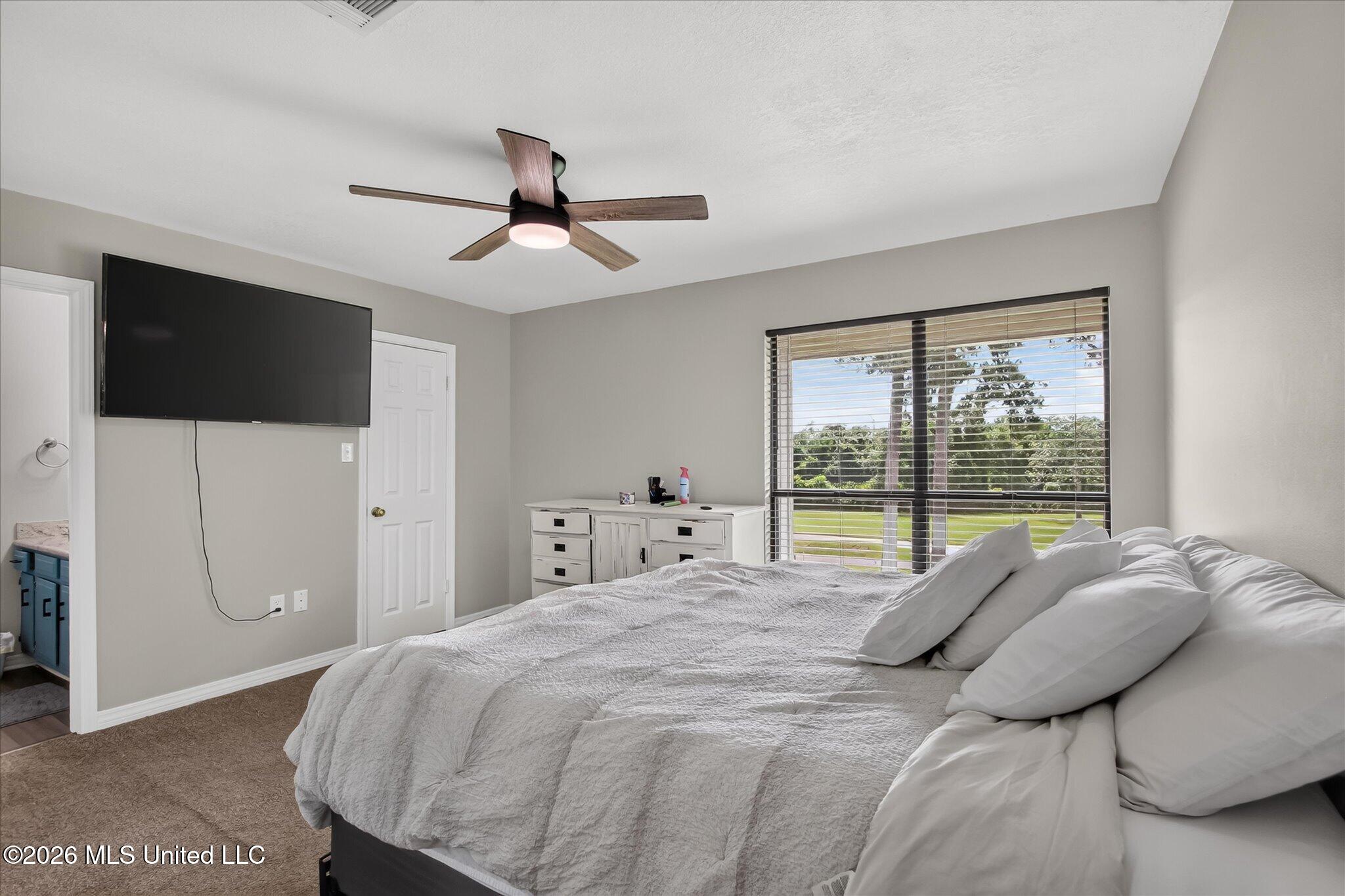 225 Highpoint Drive Property Photo 10