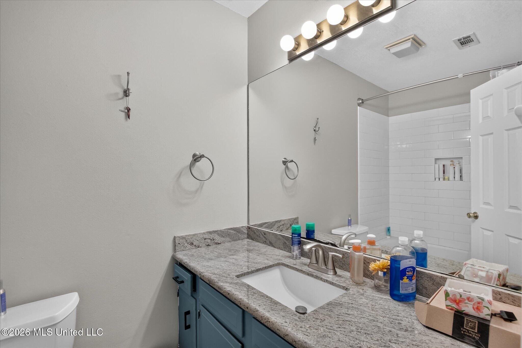 225 Highpoint Drive Property Photo 12