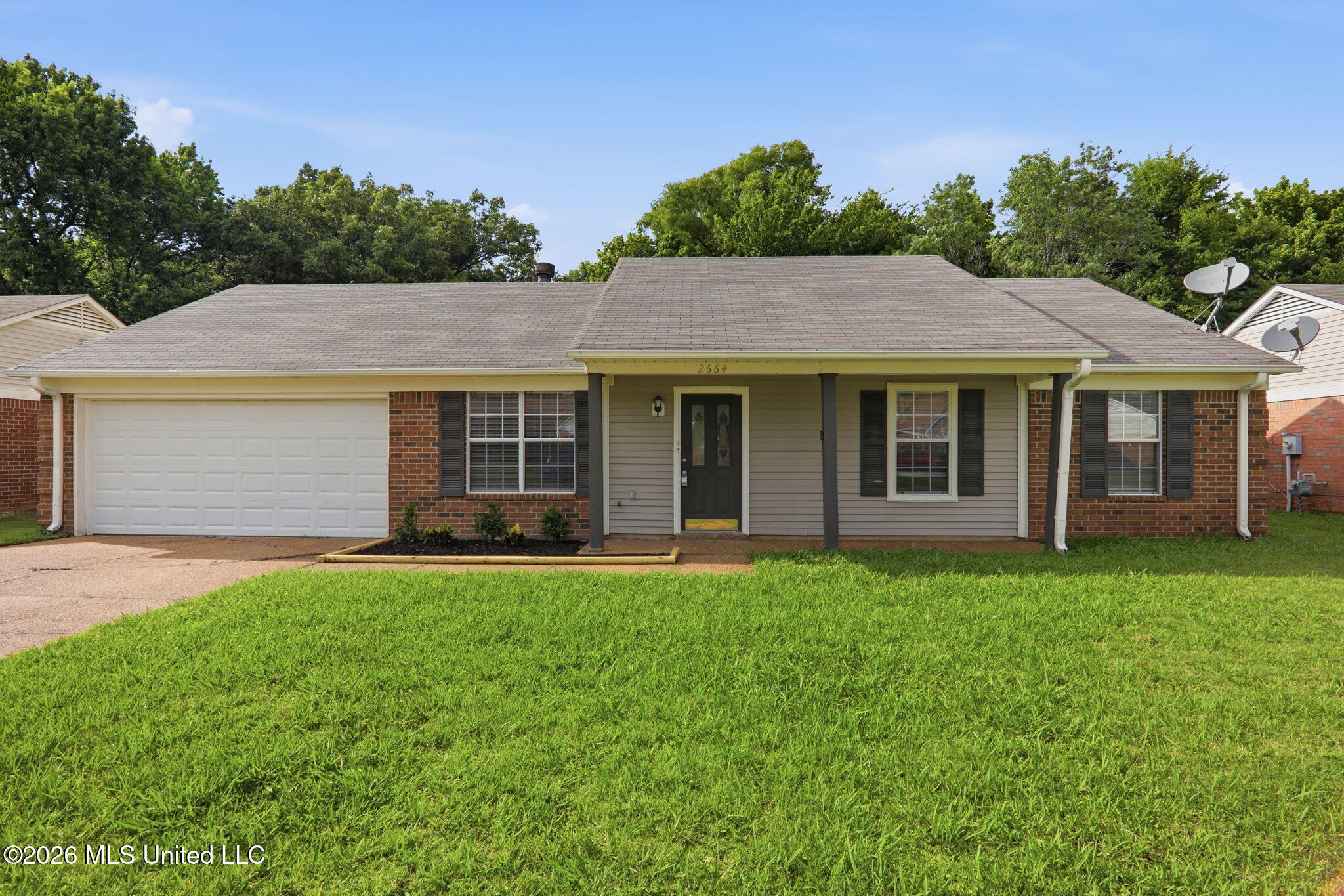 2664 Waverly Drive Property Photo 1