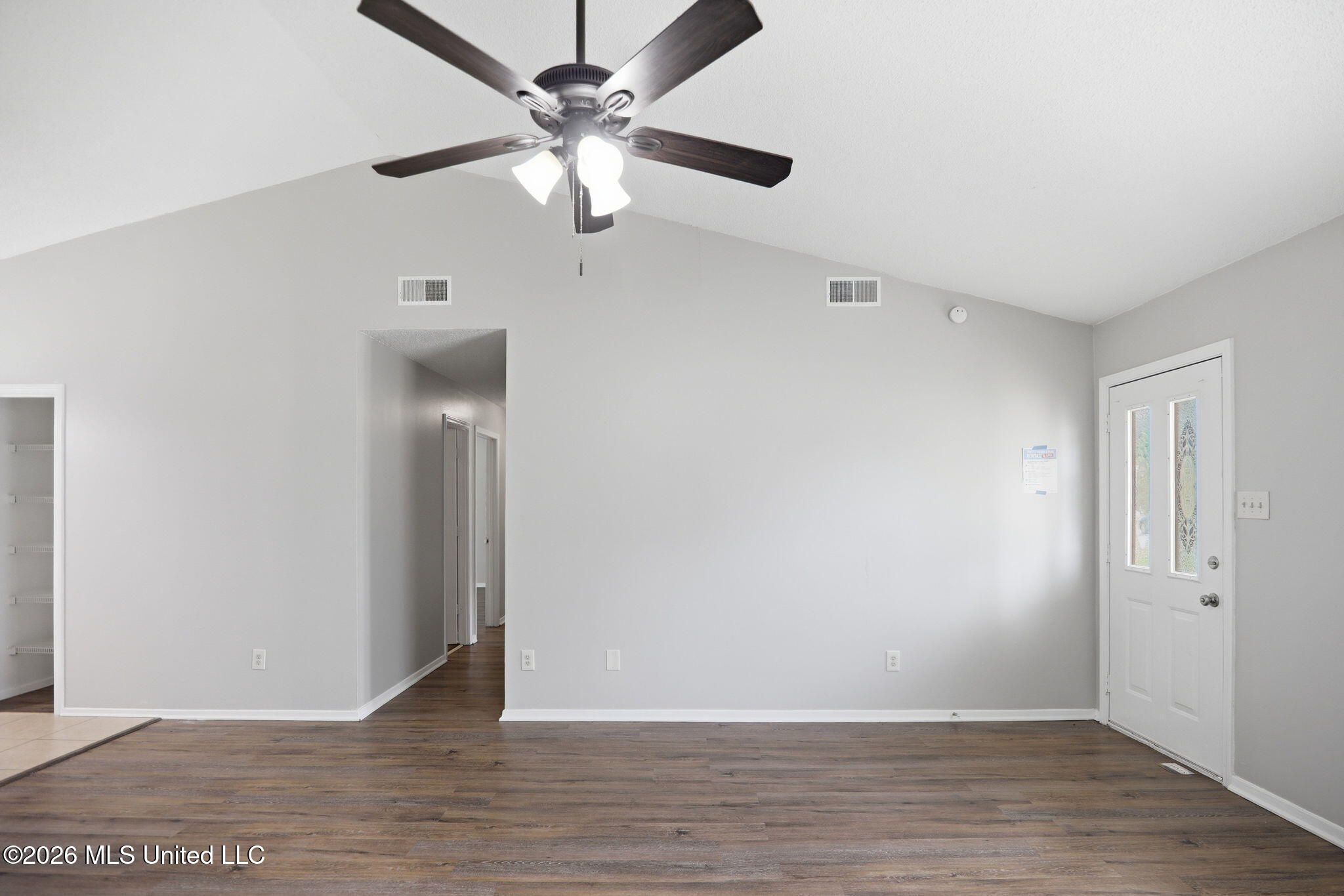 2664 Waverly Drive Property Photo 5