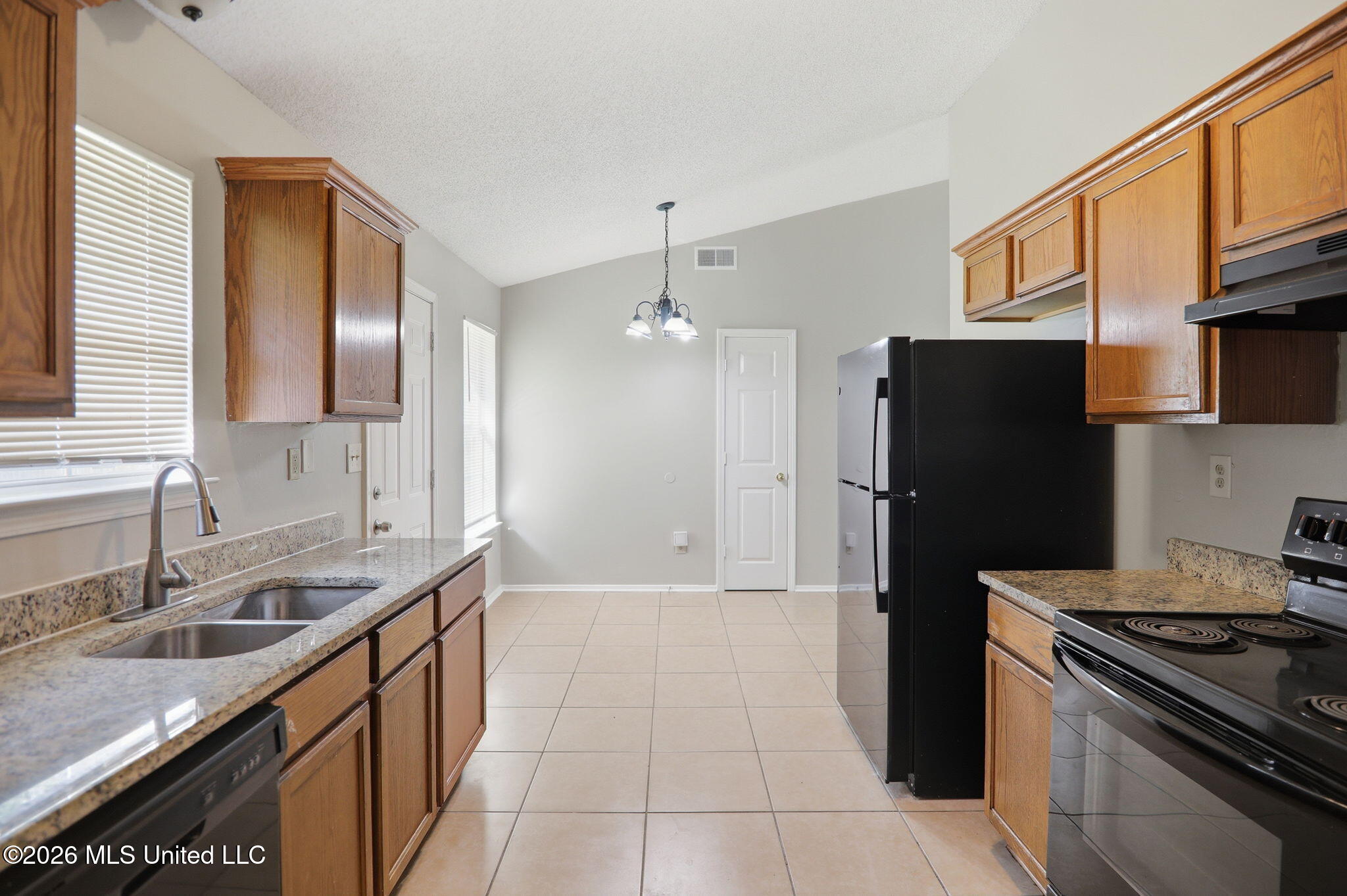 2664 Waverly Drive Property Photo 10