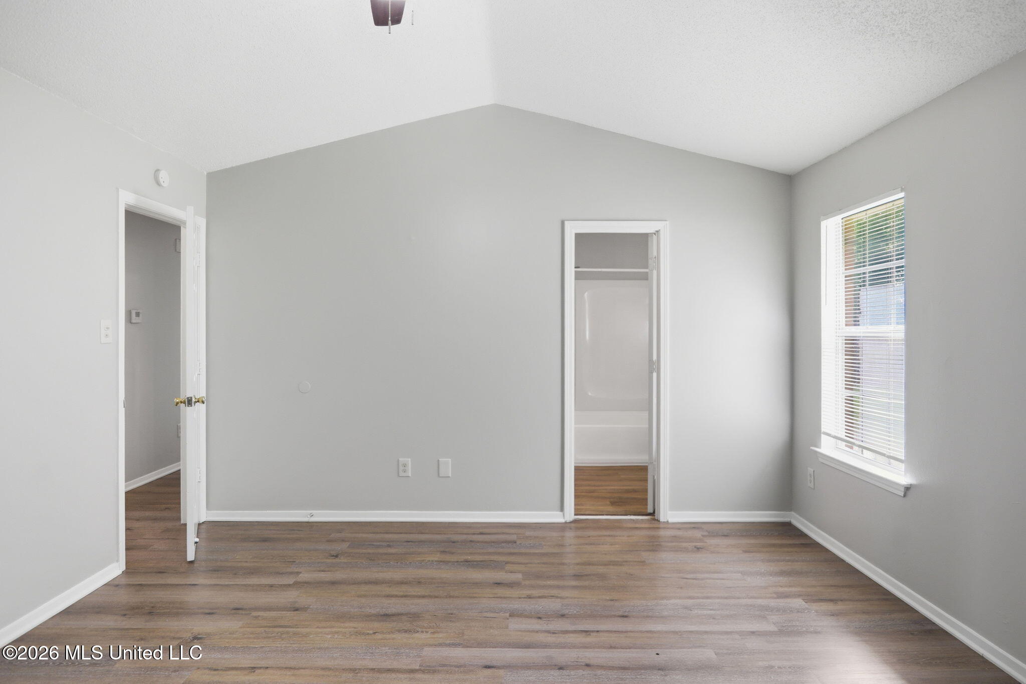 2664 Waverly Drive Property Photo 14