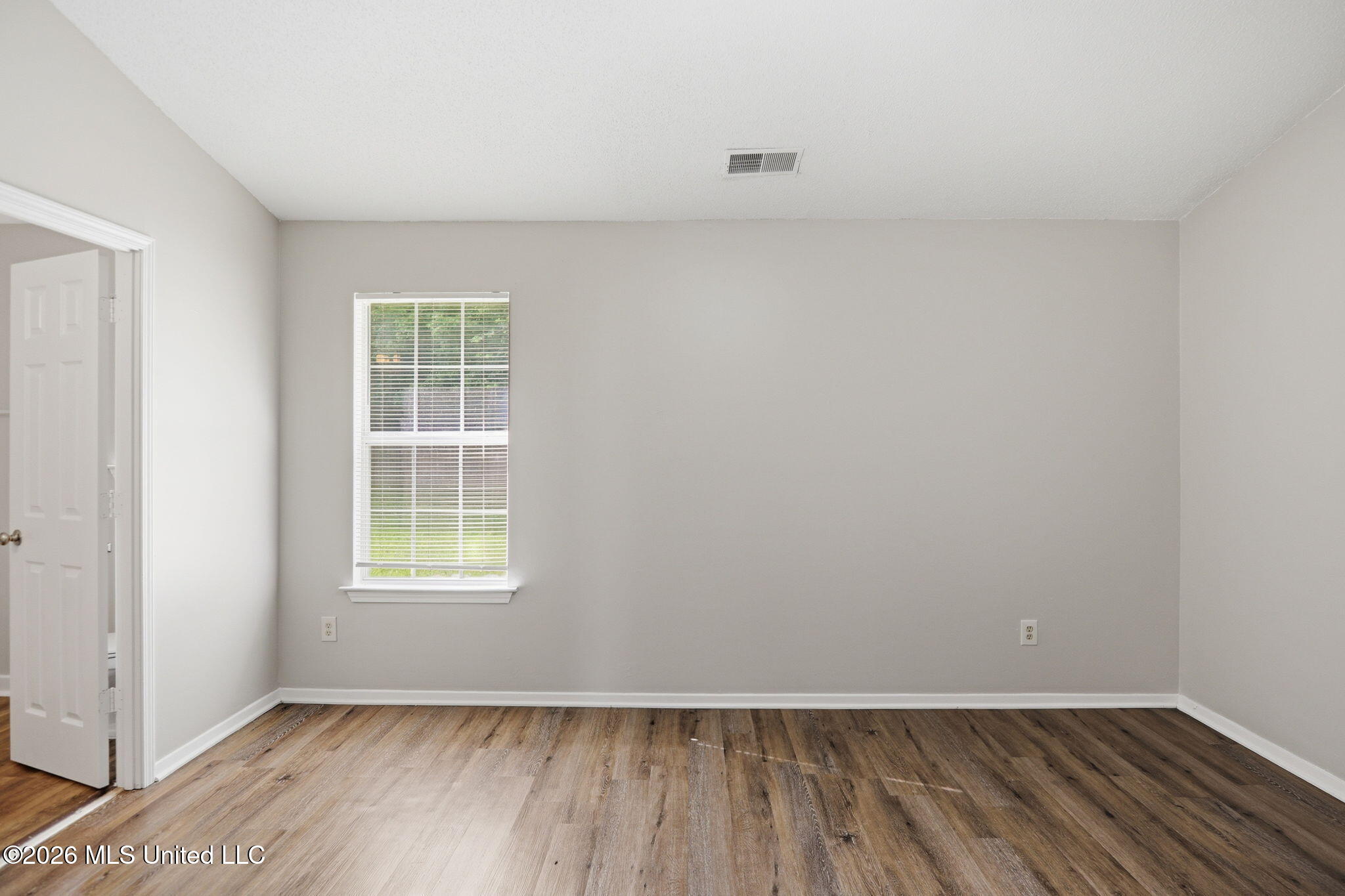2664 Waverly Drive Property Photo 15