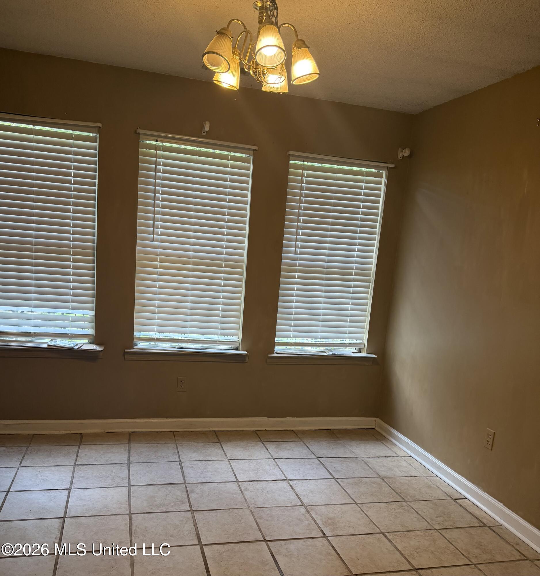 620 Senatobia Drive Property Photo 5
