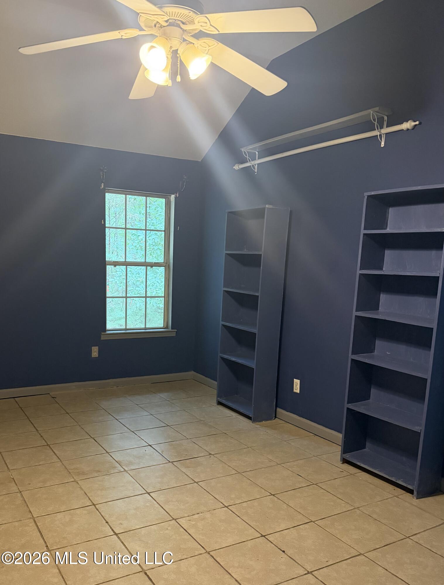 620 Senatobia Drive Property Photo 6