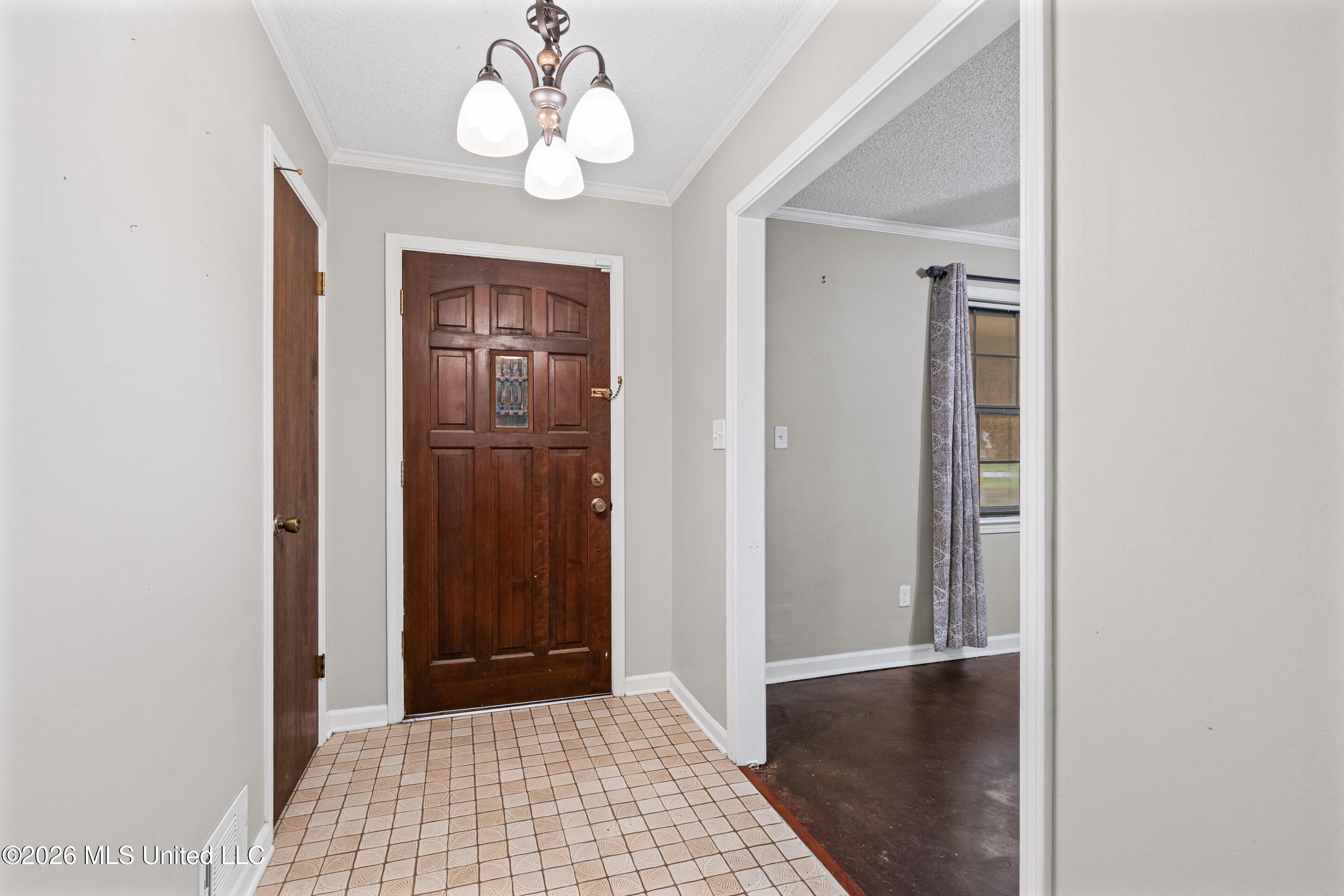 539 N Lake Shore Drive Property Photo 2