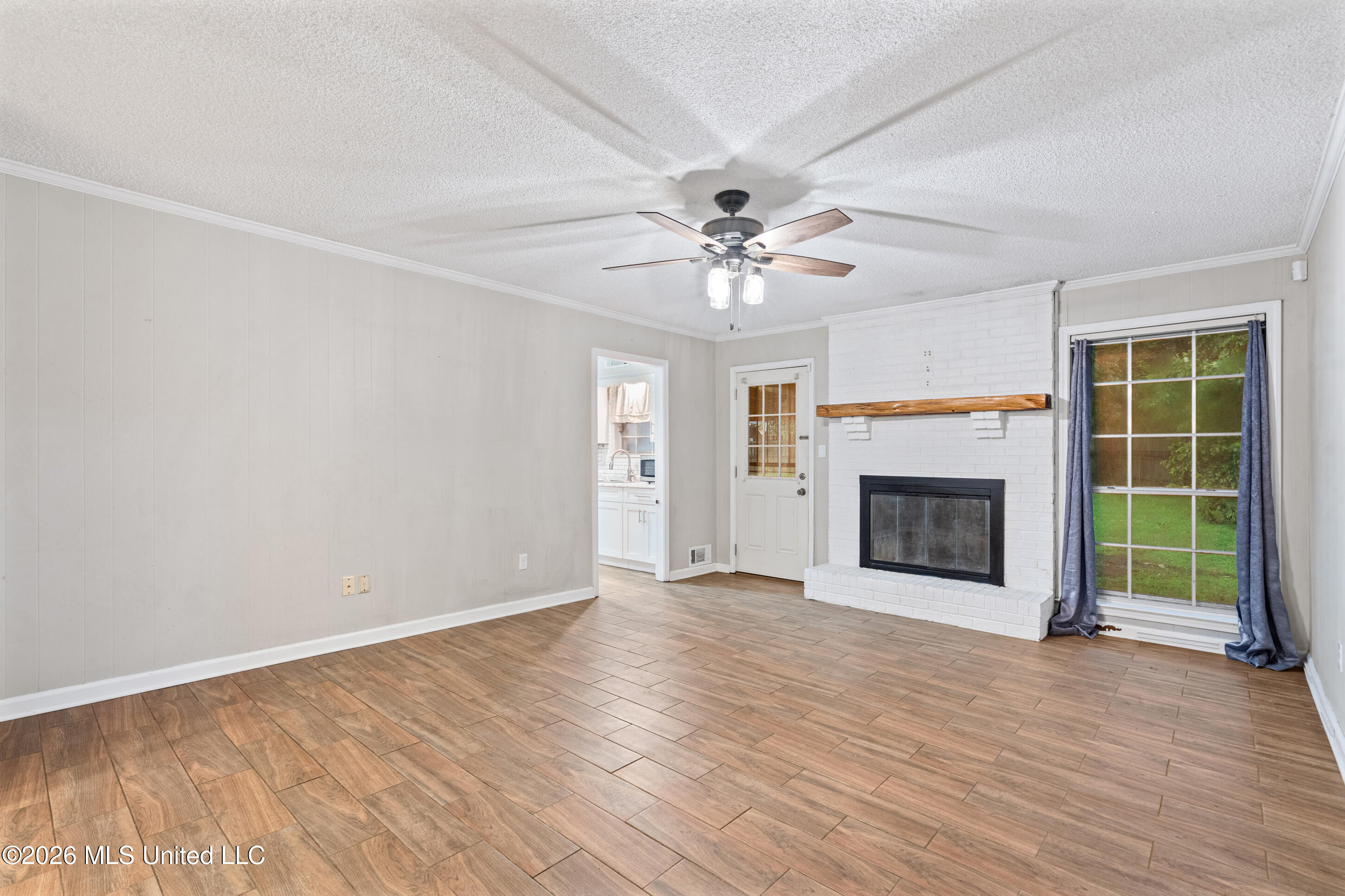 539 N Lake Shore Drive Property Photo 4