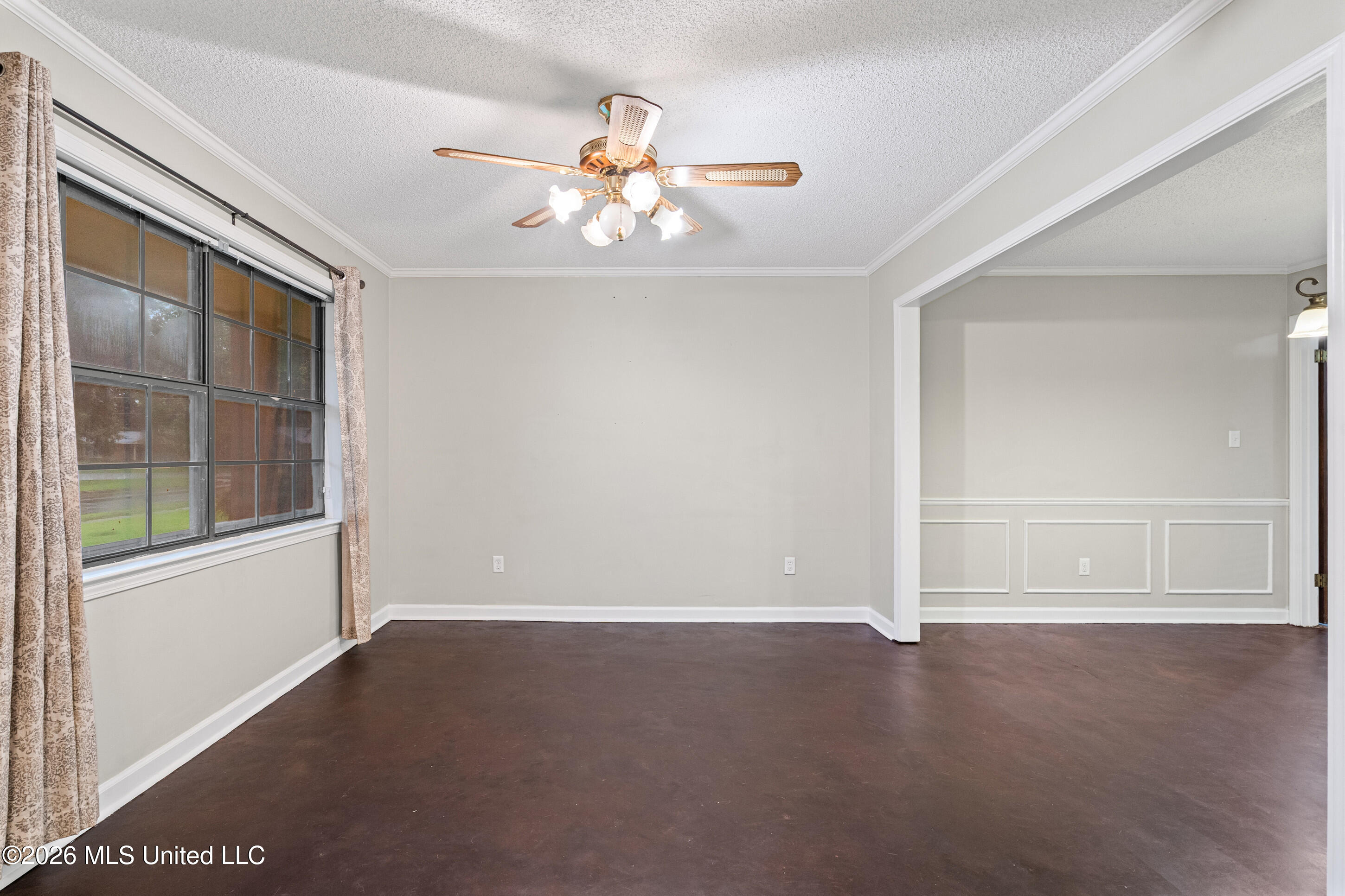 539 N Lake Shore Drive Property Photo 6