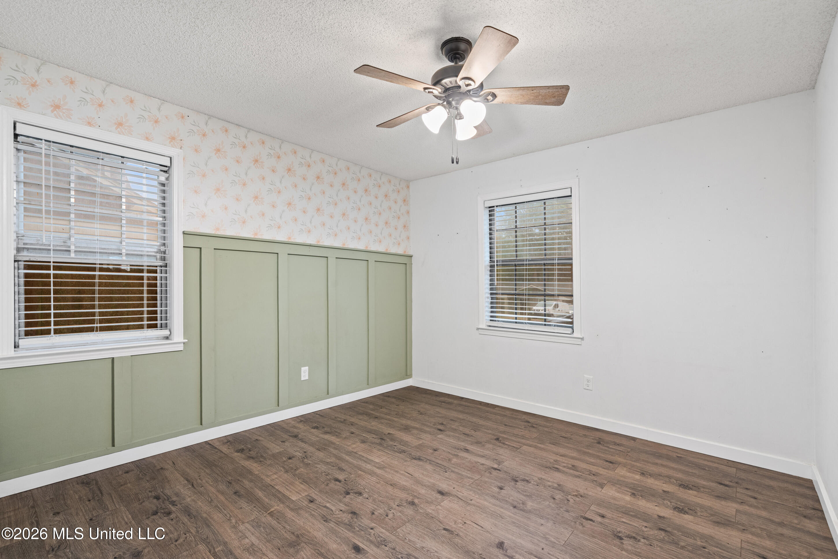 539 N Lake Shore Drive Property Photo 17
