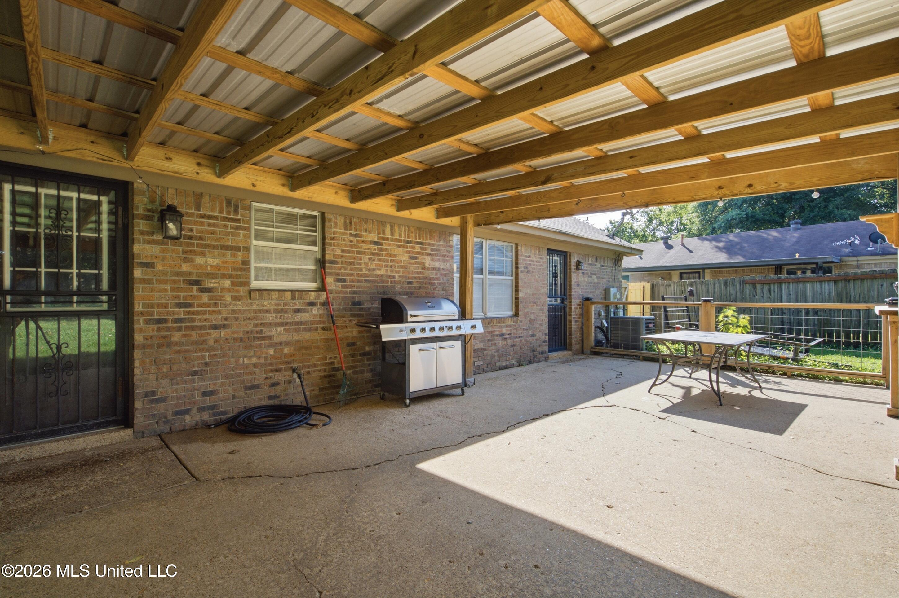 539 N Lake Shore Drive Property Photo 26