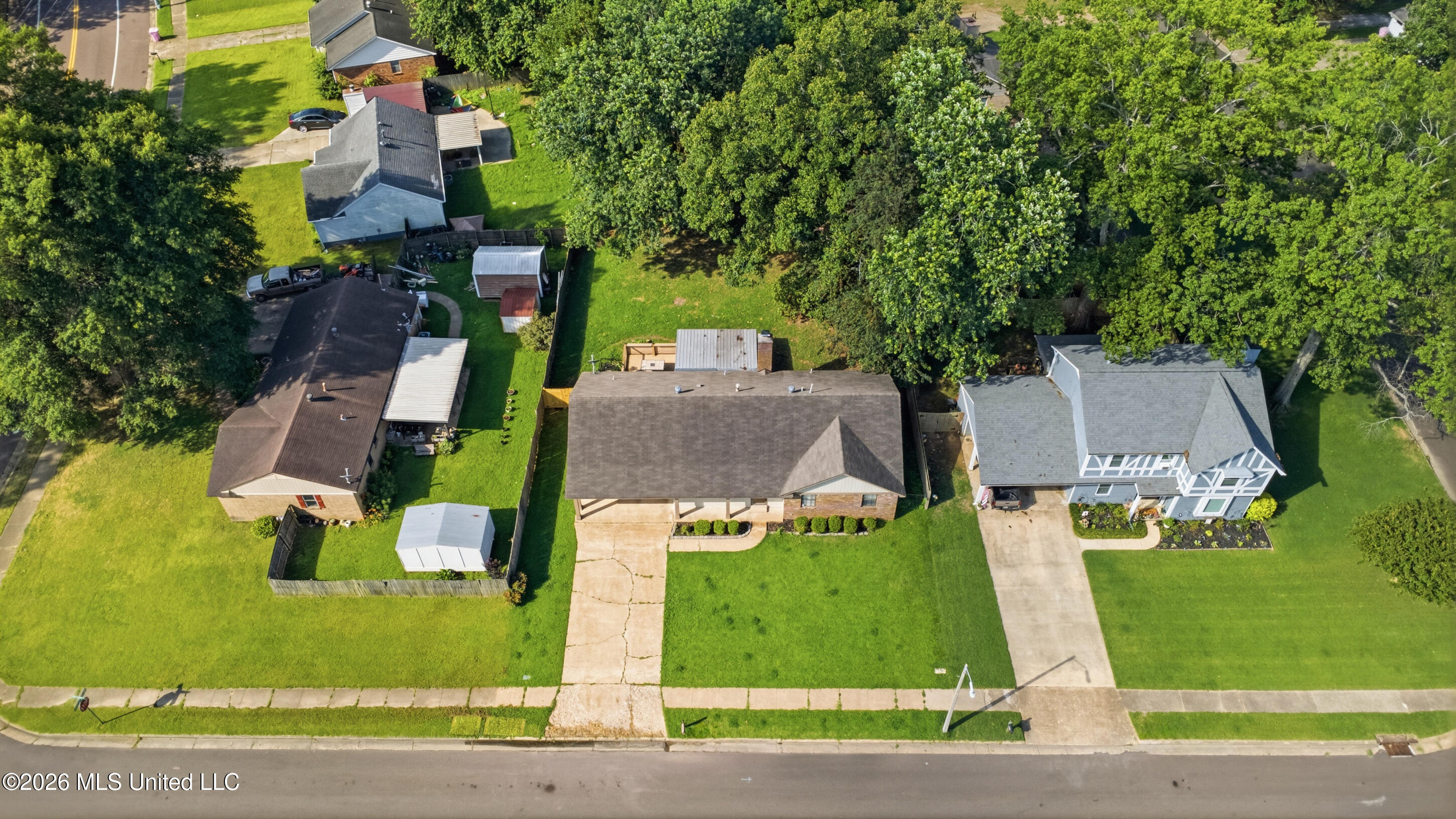 539 N Lake Shore Drive Property Photo 30