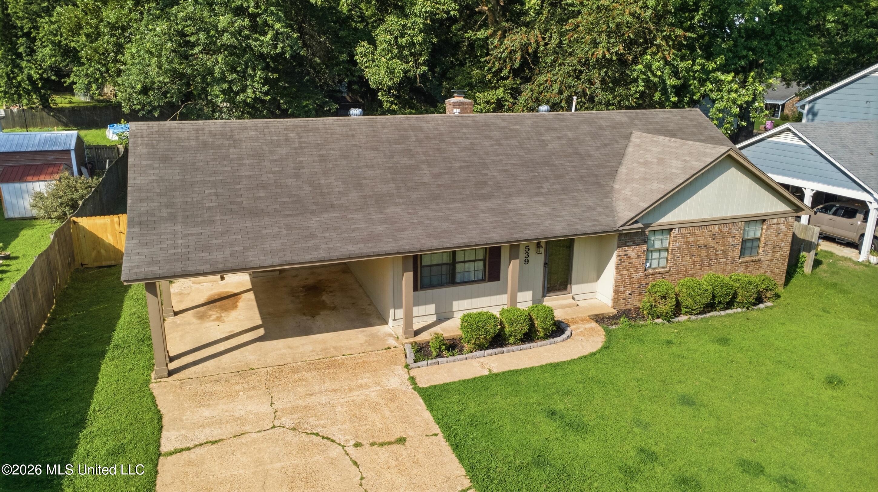 539 N Lake Shore Drive Property Photo 32