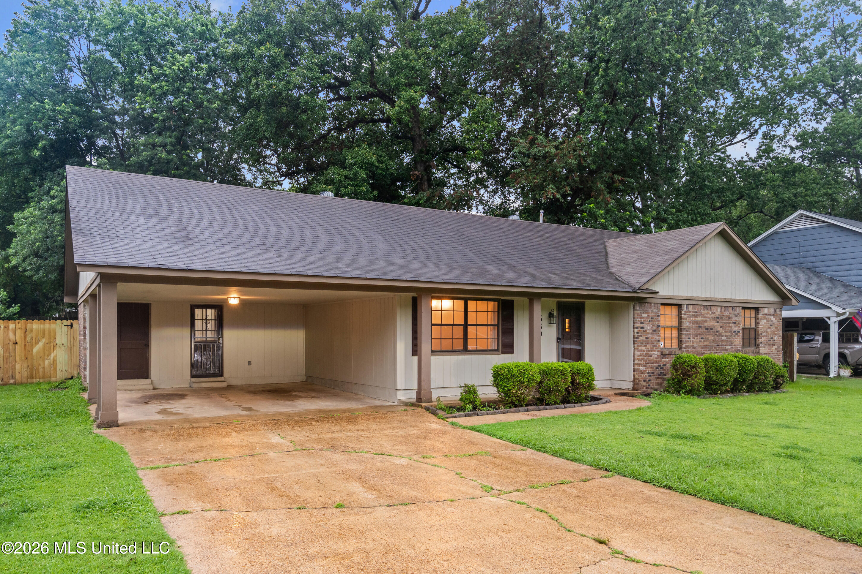 539 N Lake Shore Drive Property Photo 35