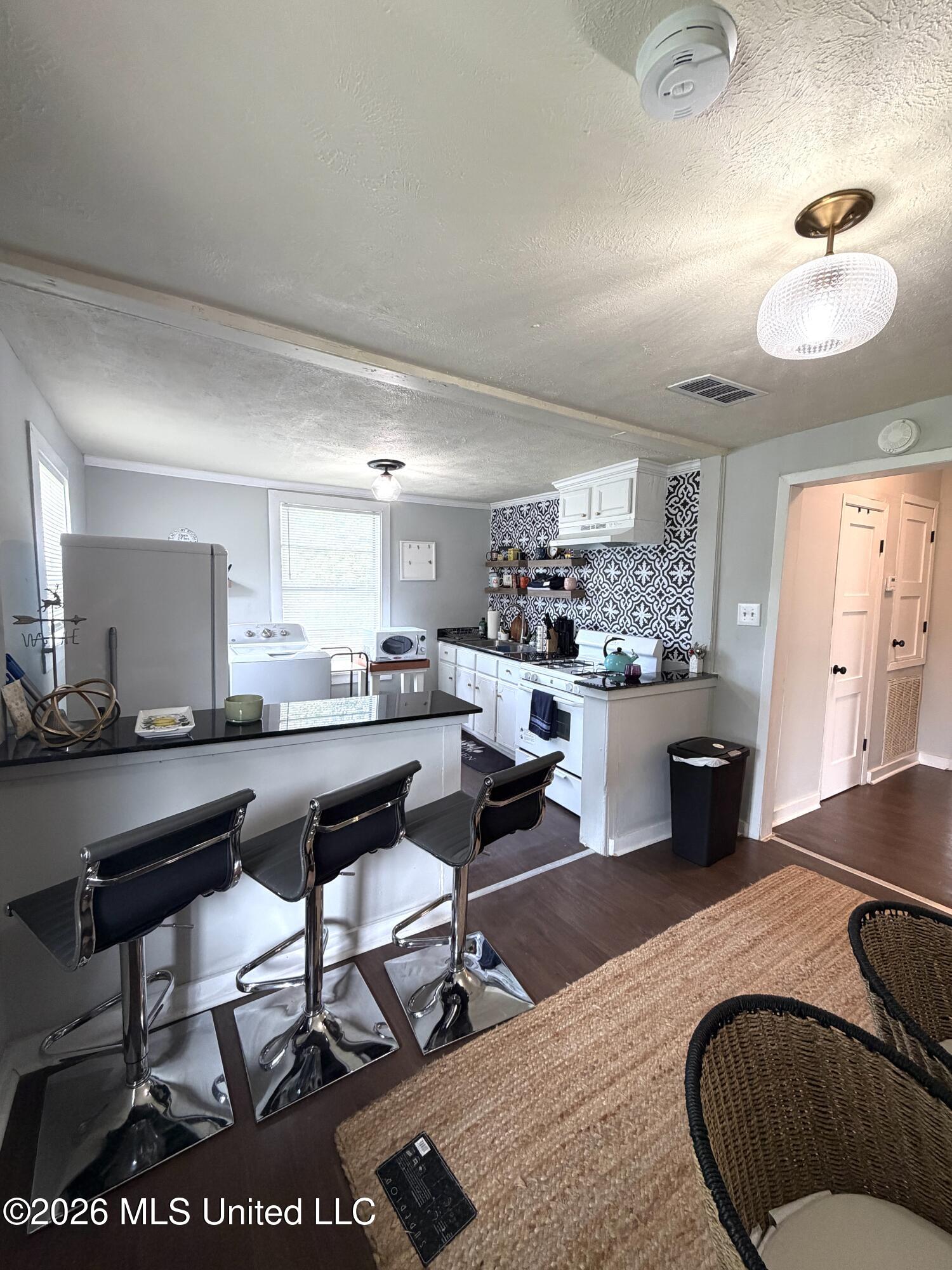 7 Davis Lane Property Photo 14