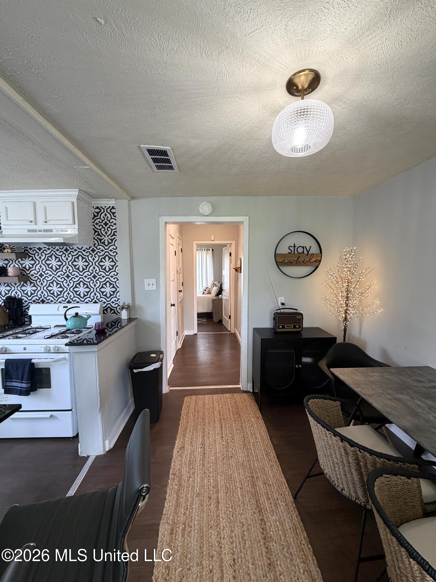 7 Davis Lane Property Photo 16