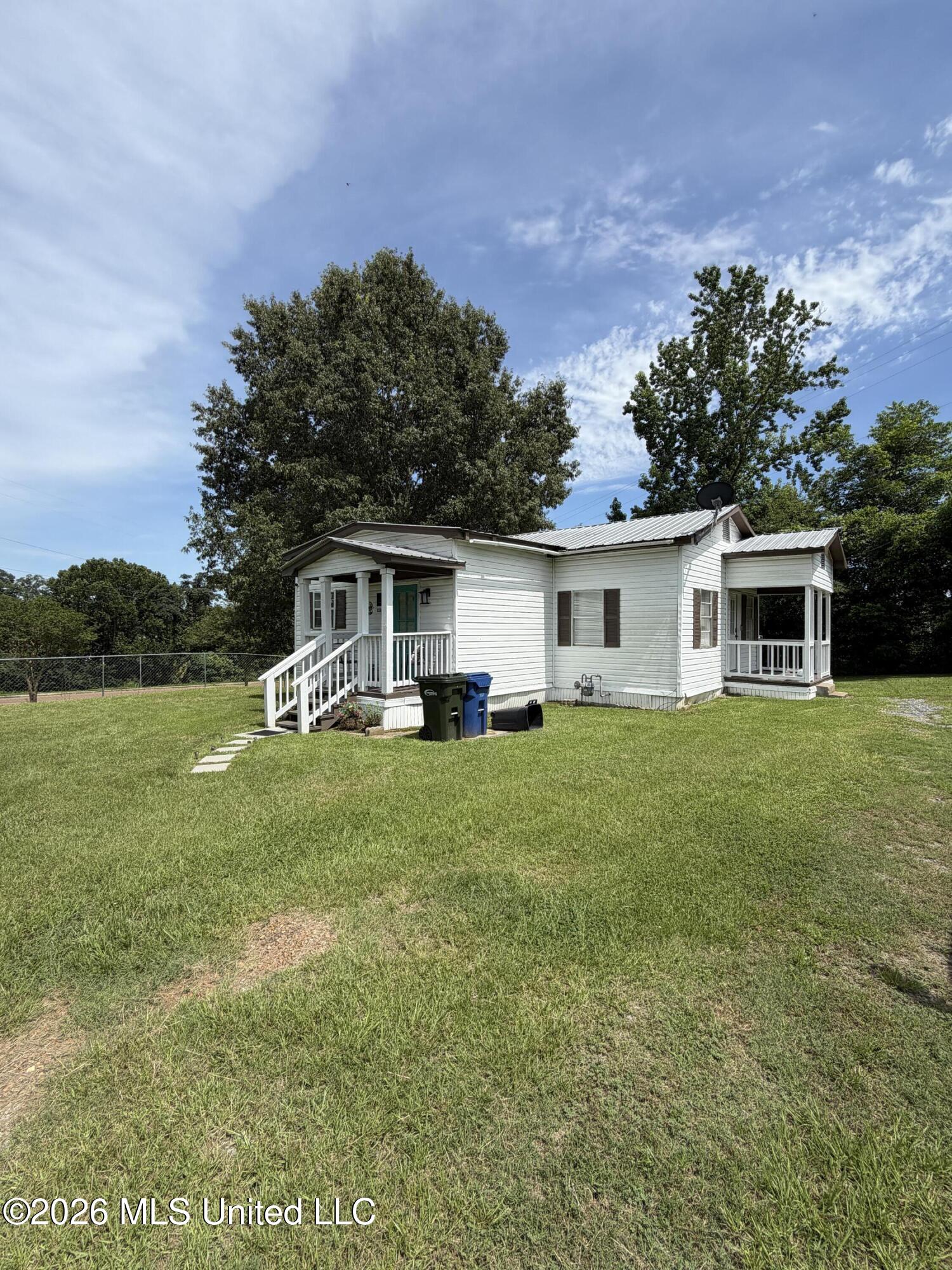 7 Davis Lane Property Photo 34