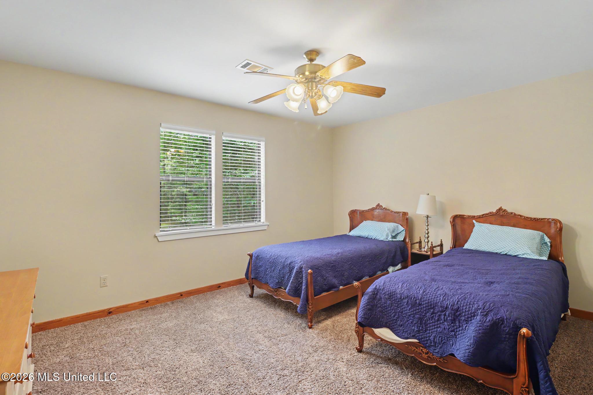 94 D And N Road Property Photo 8
