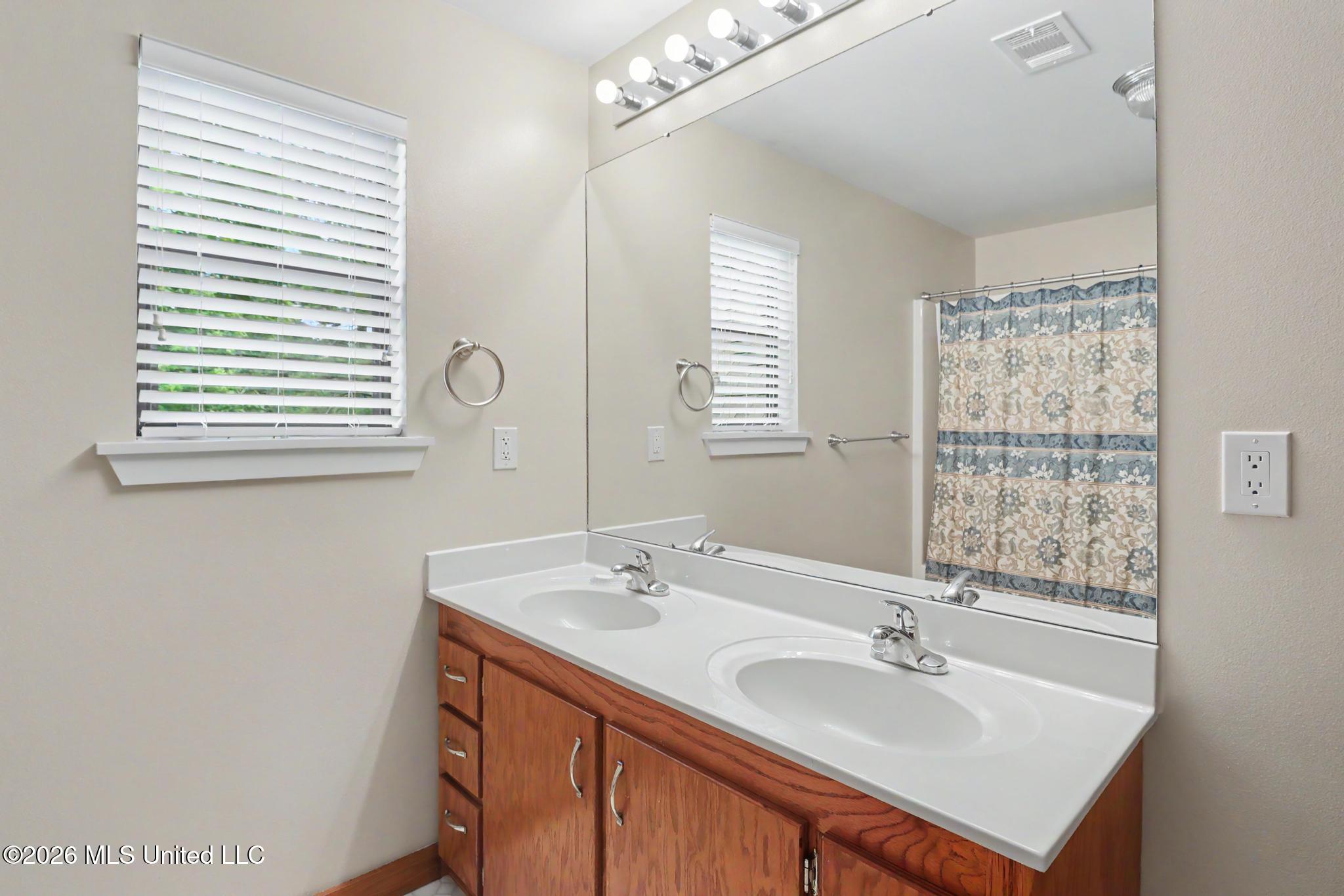 94 D And N Road Property Photo 12