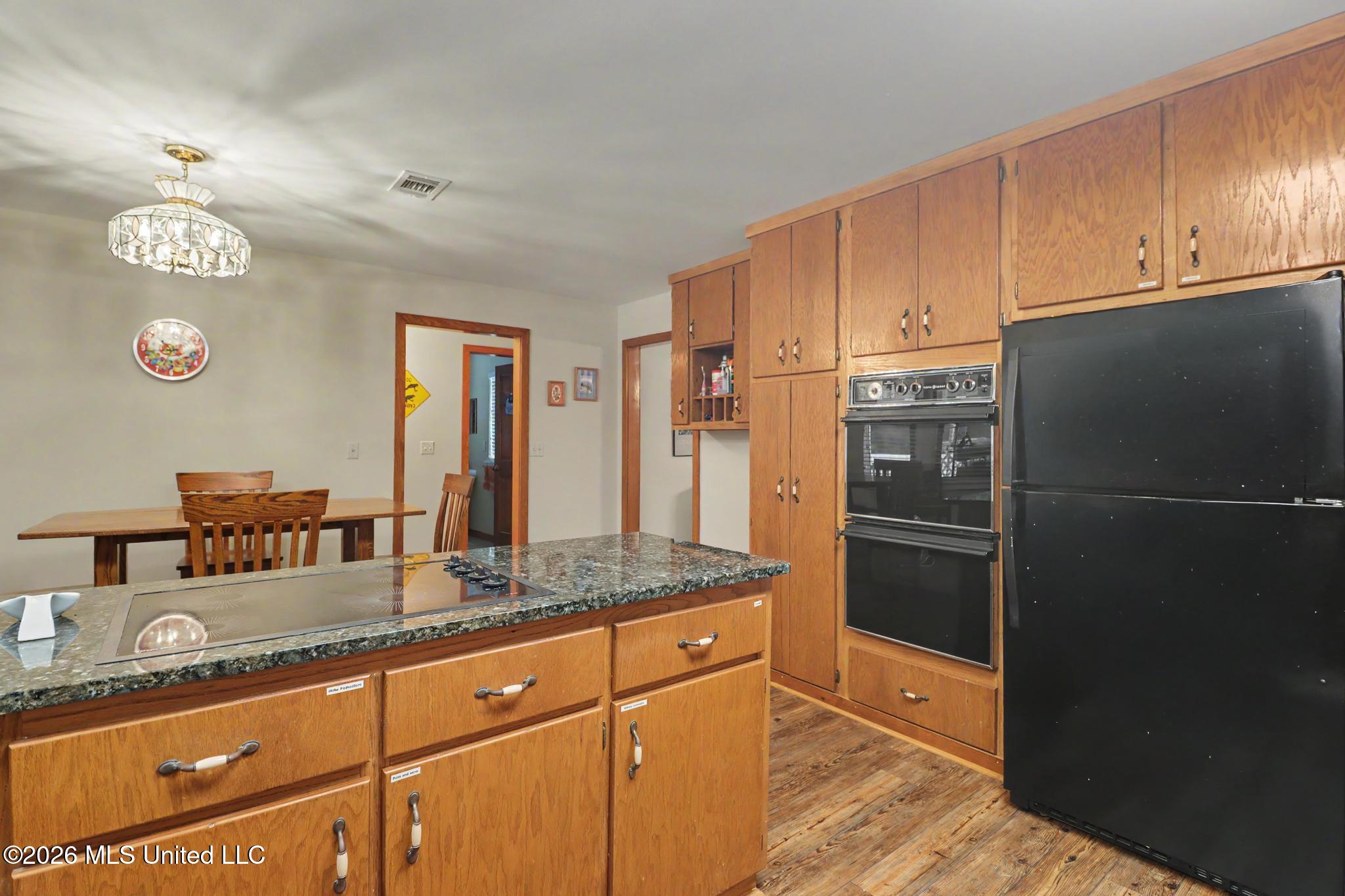 94 D And N Road Property Photo 31