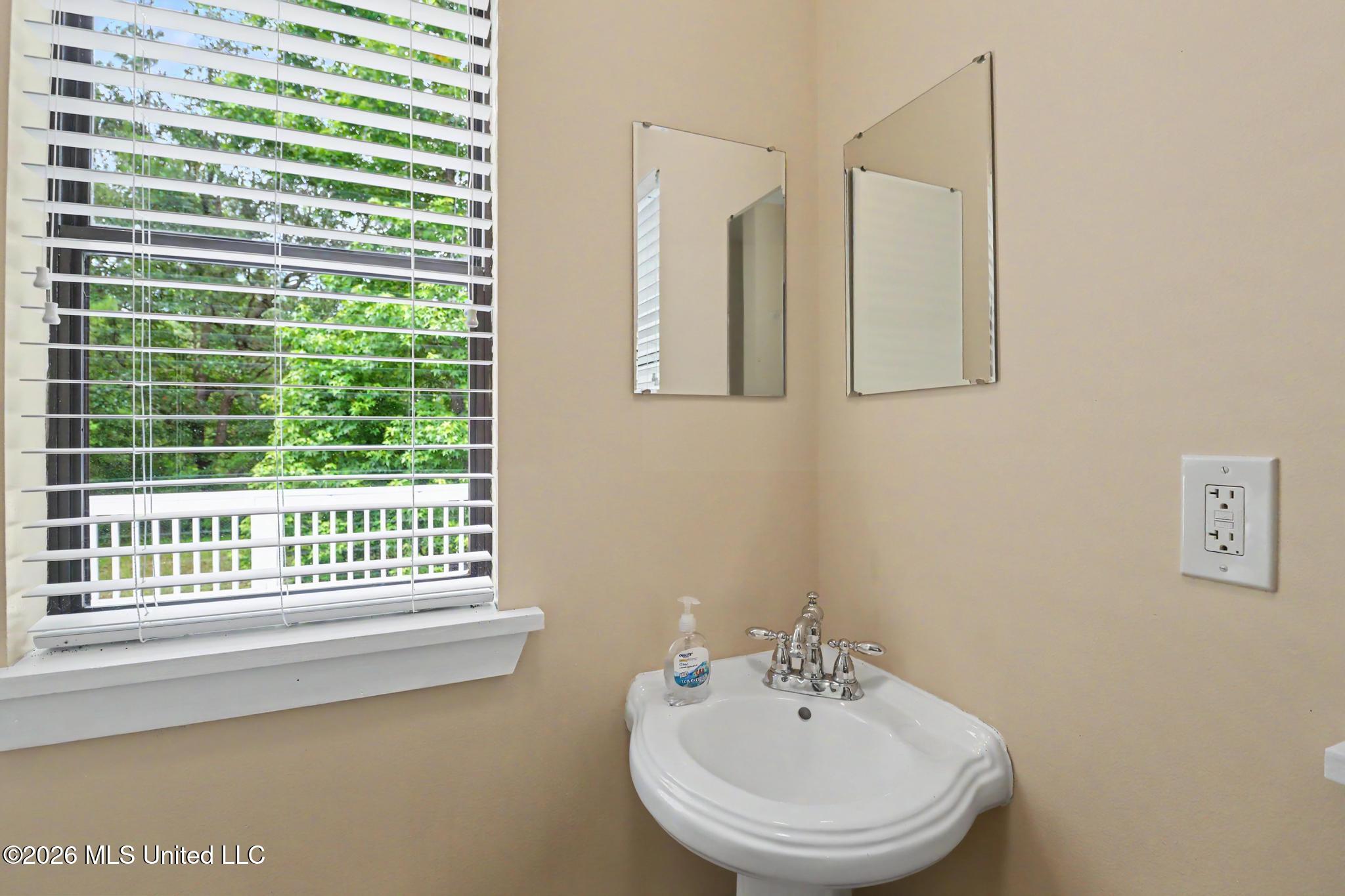 94 D And N Road Property Photo 33
