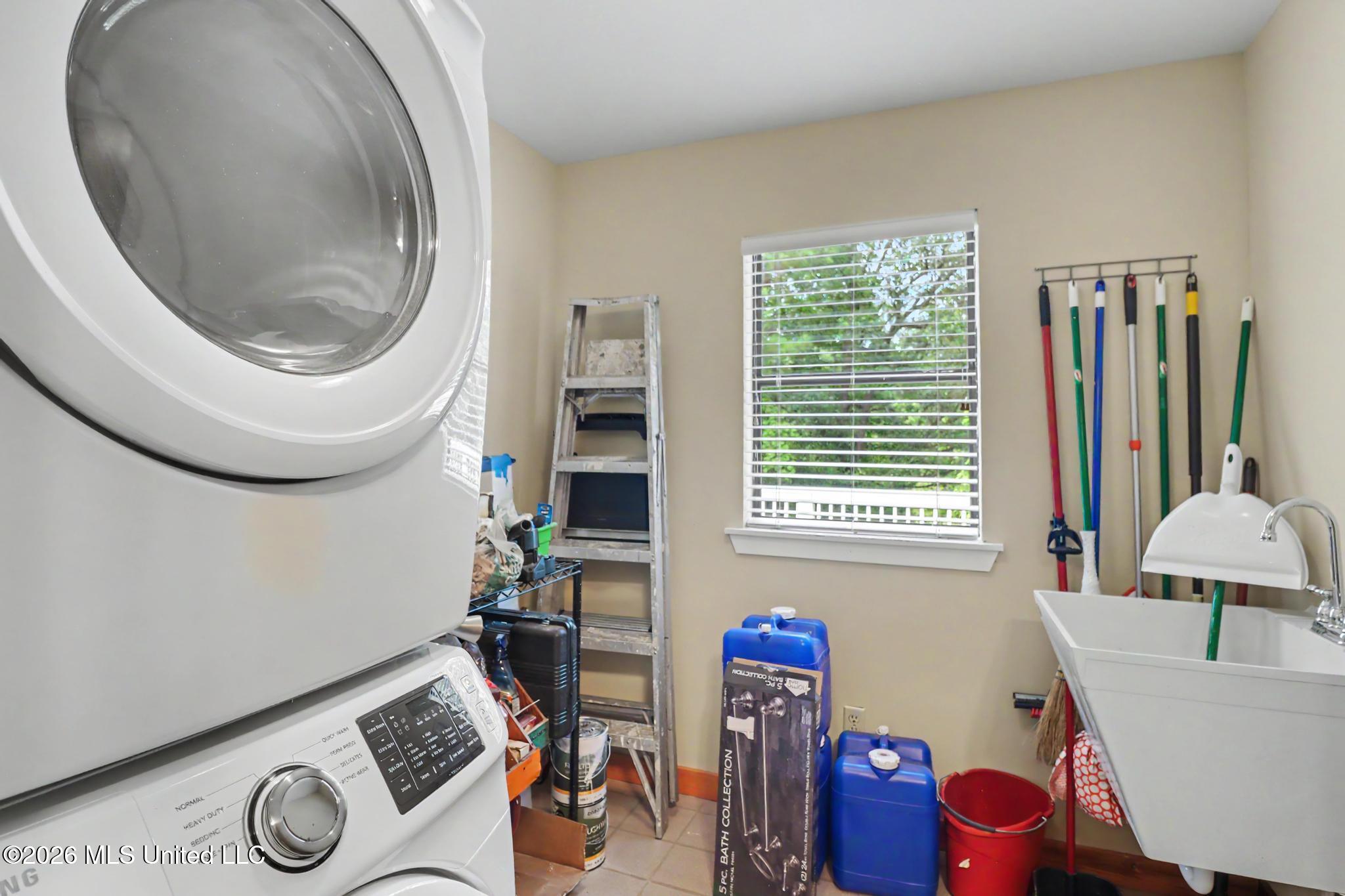 94 D And N Road Property Photo 35