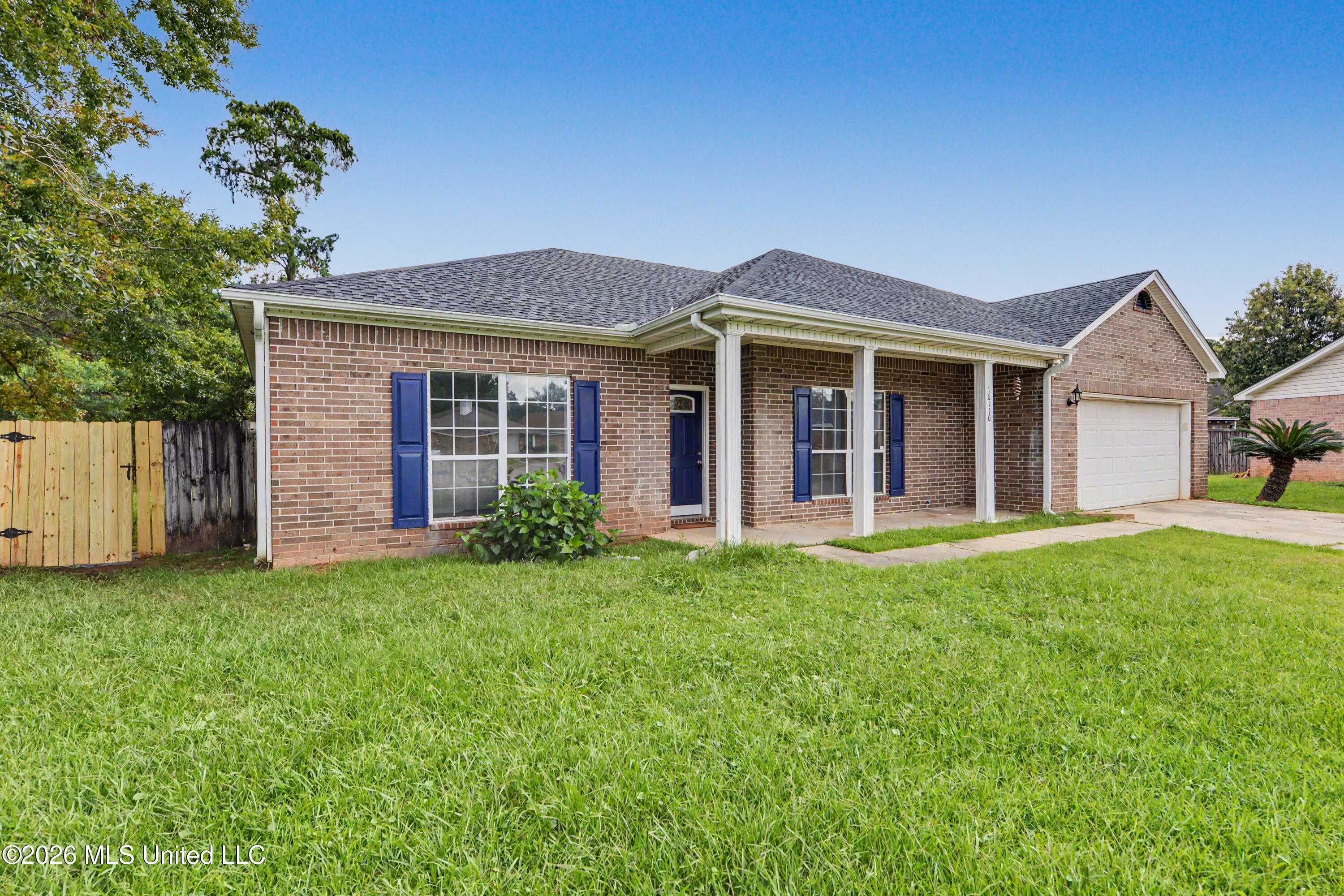 16116 S April Drive Property Photo 1